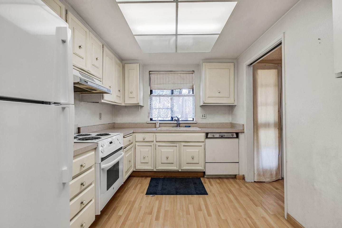 Detail Gallery Image 10 of 36 For 5009 Cribari, San Jose,  CA 95135 - 1 Beds | 1/1 Baths