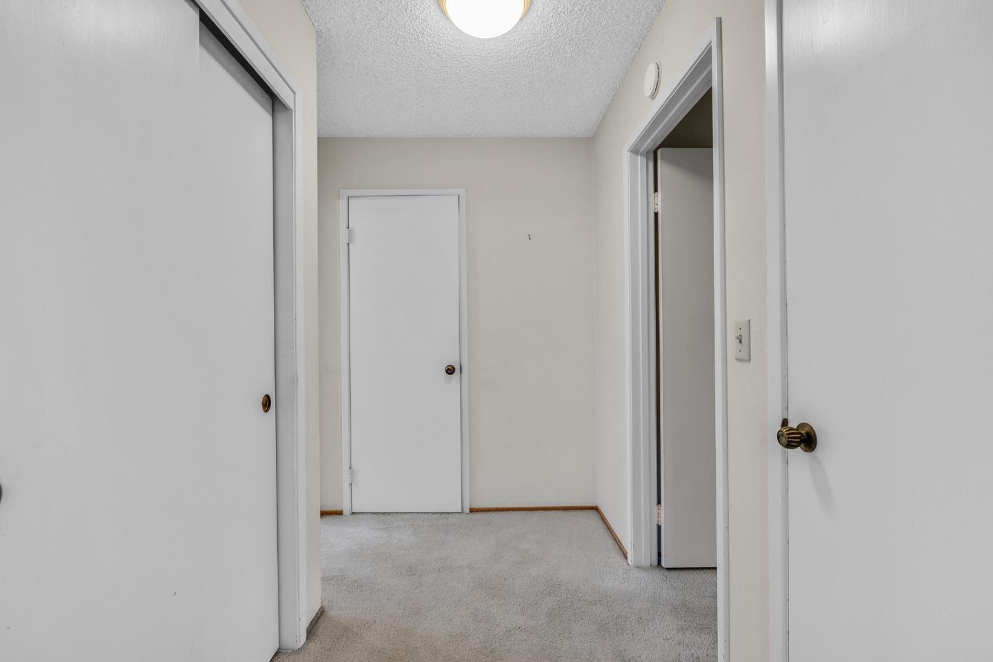 Detail Gallery Image 13 of 36 For 5009 Cribari, San Jose,  CA 95135 - 1 Beds | 1/1 Baths