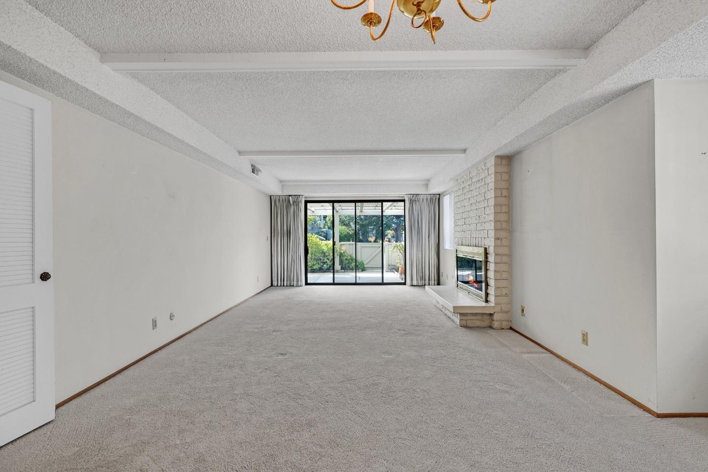 Detail Gallery Image 3 of 36 For 5009 Cribari, San Jose,  CA 95135 - 1 Beds | 1/1 Baths