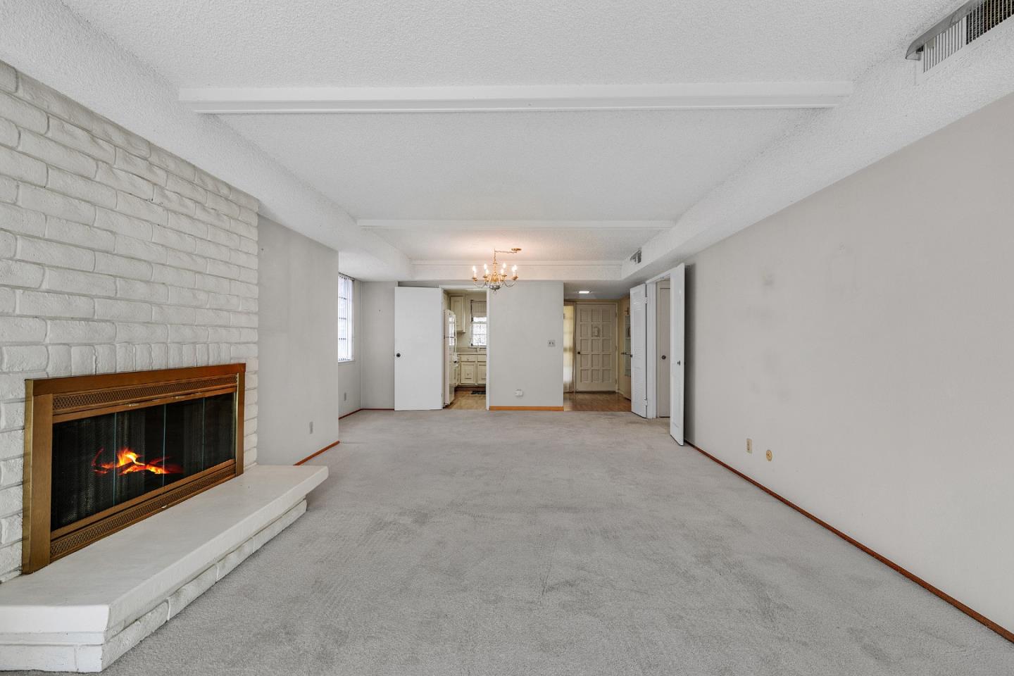 Detail Gallery Image 4 of 36 For 5009 Cribari, San Jose,  CA 95135 - 1 Beds | 1/1 Baths