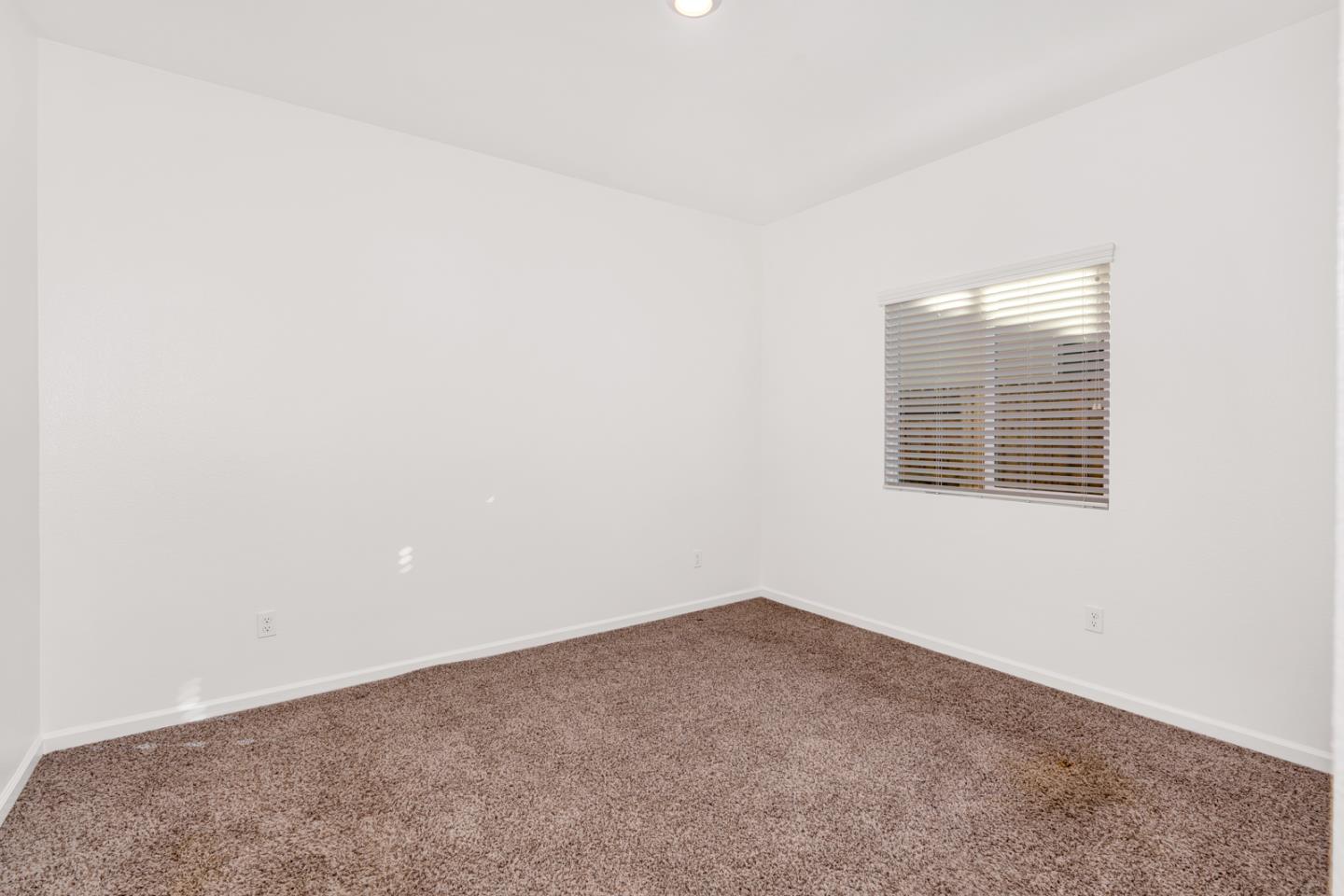 Detail Gallery Image 12 of 20 For 664 Amabile Dr, Los Banos,  CA 93635 - 4 Beds | 3 Baths