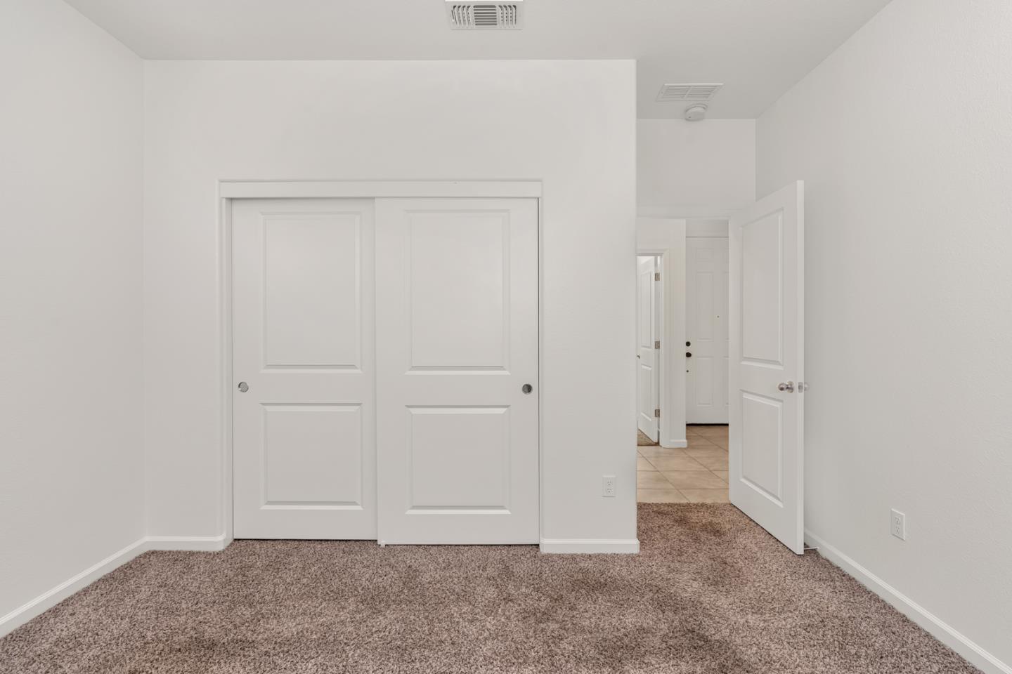 Detail Gallery Image 13 of 20 For 664 Amabile Dr, Los Banos,  CA 93635 - 4 Beds | 3 Baths