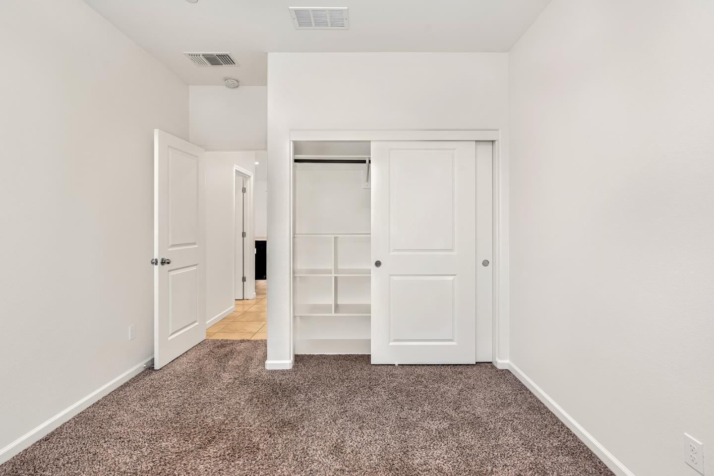 Detail Gallery Image 18 of 20 For 664 Amabile Dr, Los Banos,  CA 93635 - 4 Beds | 3 Baths