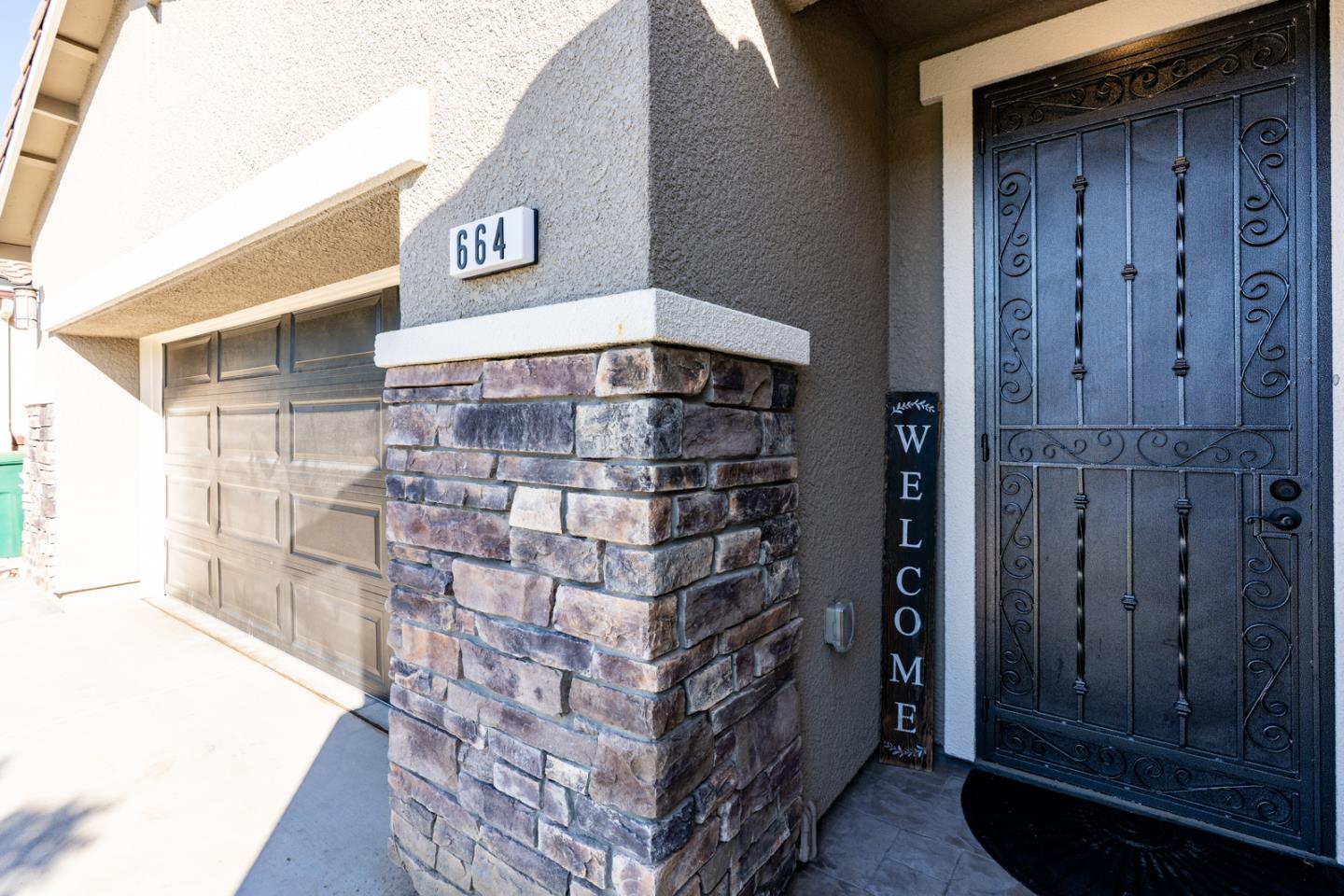 Detail Gallery Image 7 of 20 For 664 Amabile Dr, Los Banos,  CA 93635 - 4 Beds | 3 Baths