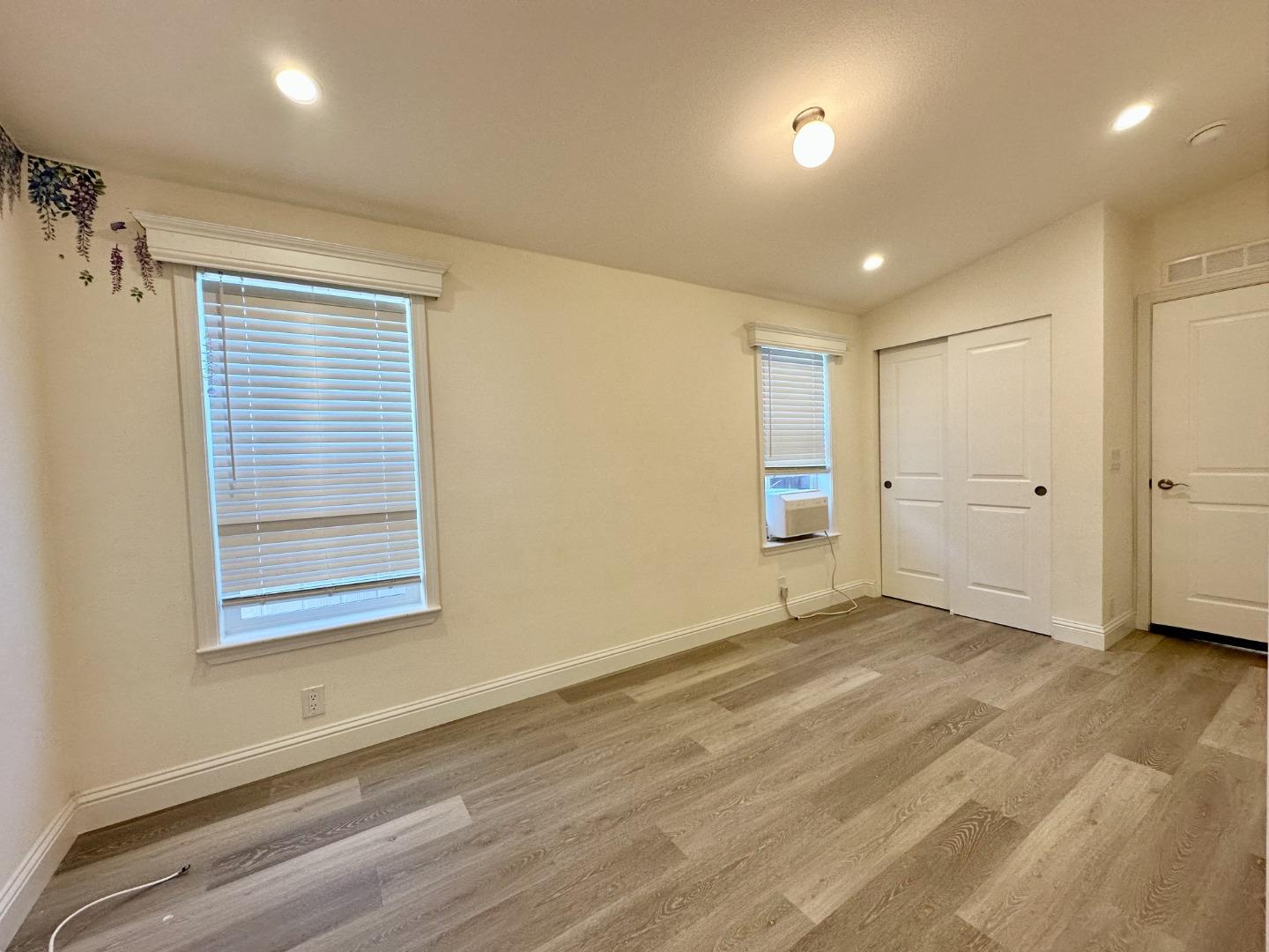 Detail Gallery Image 13 of 16 For 2150 Monterey Hwy #192,  San Jose,  CA 95112 - 3 Beds | 2 Baths