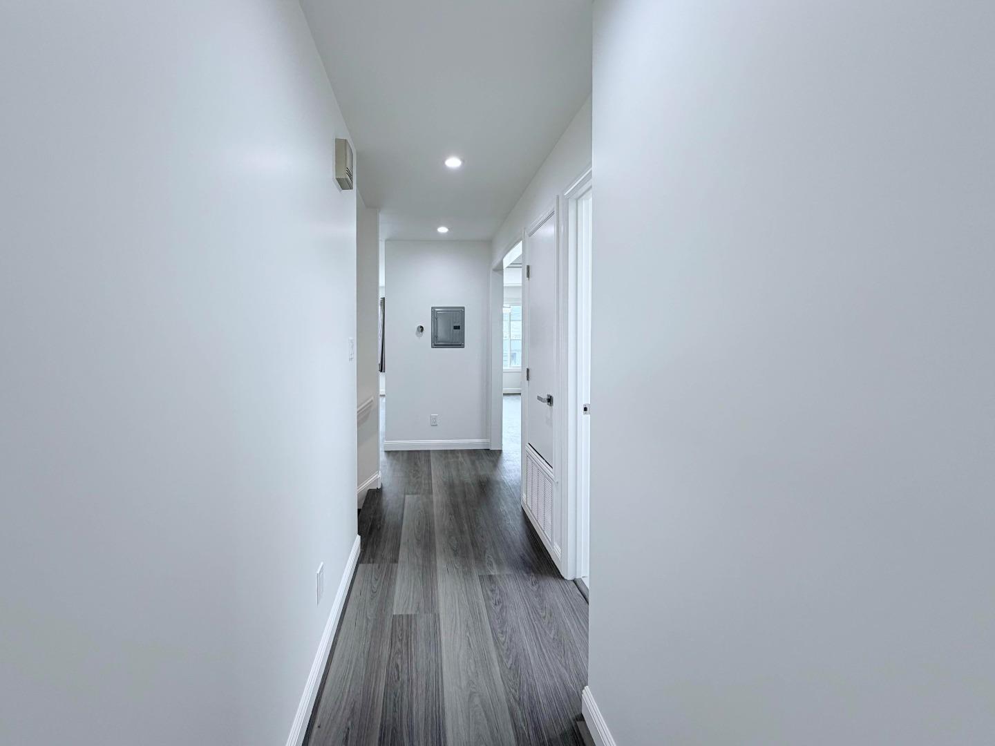 Detail Gallery Image 21 of 33 For 1180 Fitzgerald Ave, San Francisco,  CA 94124 - 5 Beds | 3 Baths