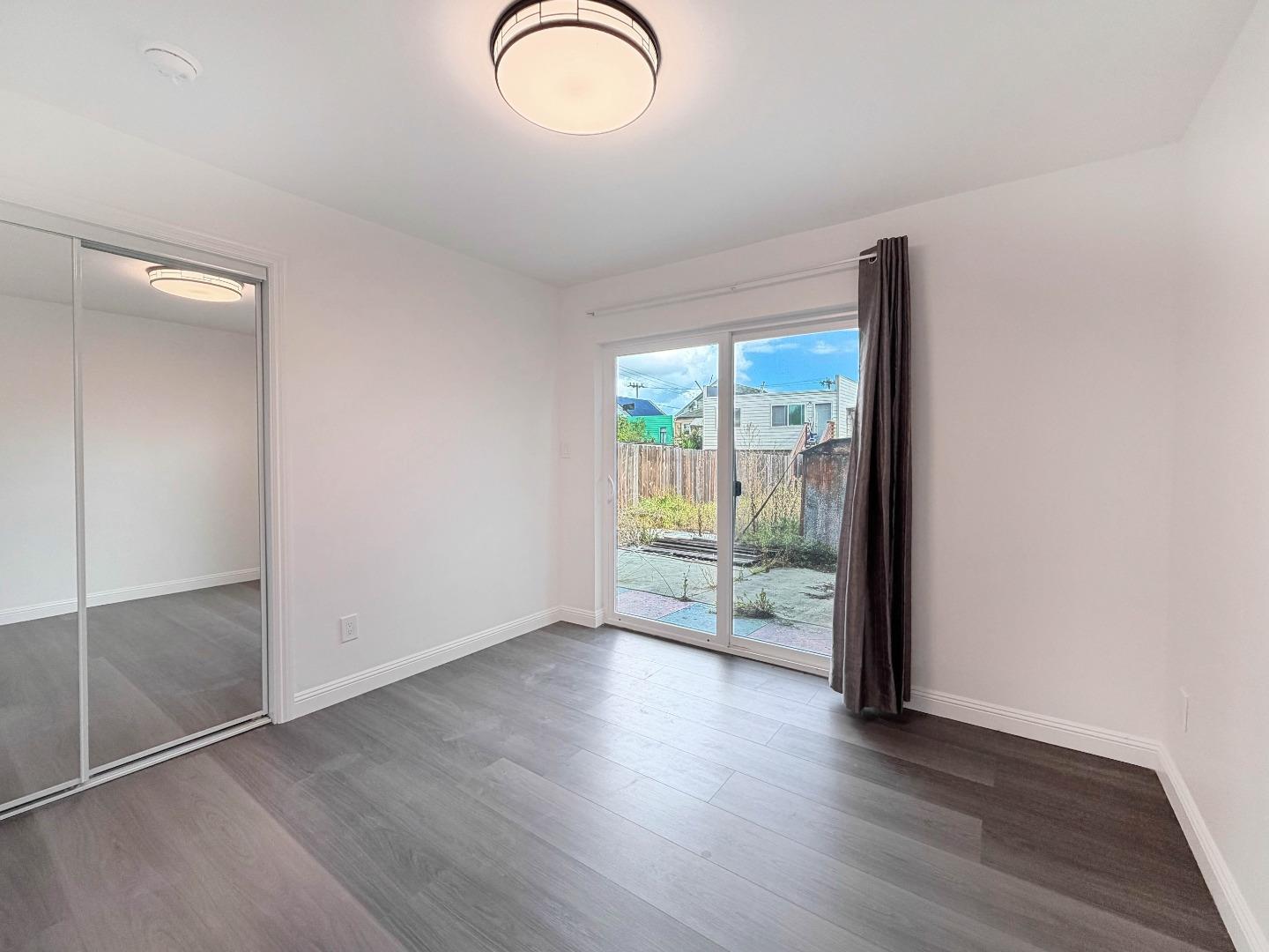 Detail Gallery Image 23 of 33 For 1180 Fitzgerald Ave, San Francisco,  CA 94124 - 5 Beds | 3 Baths