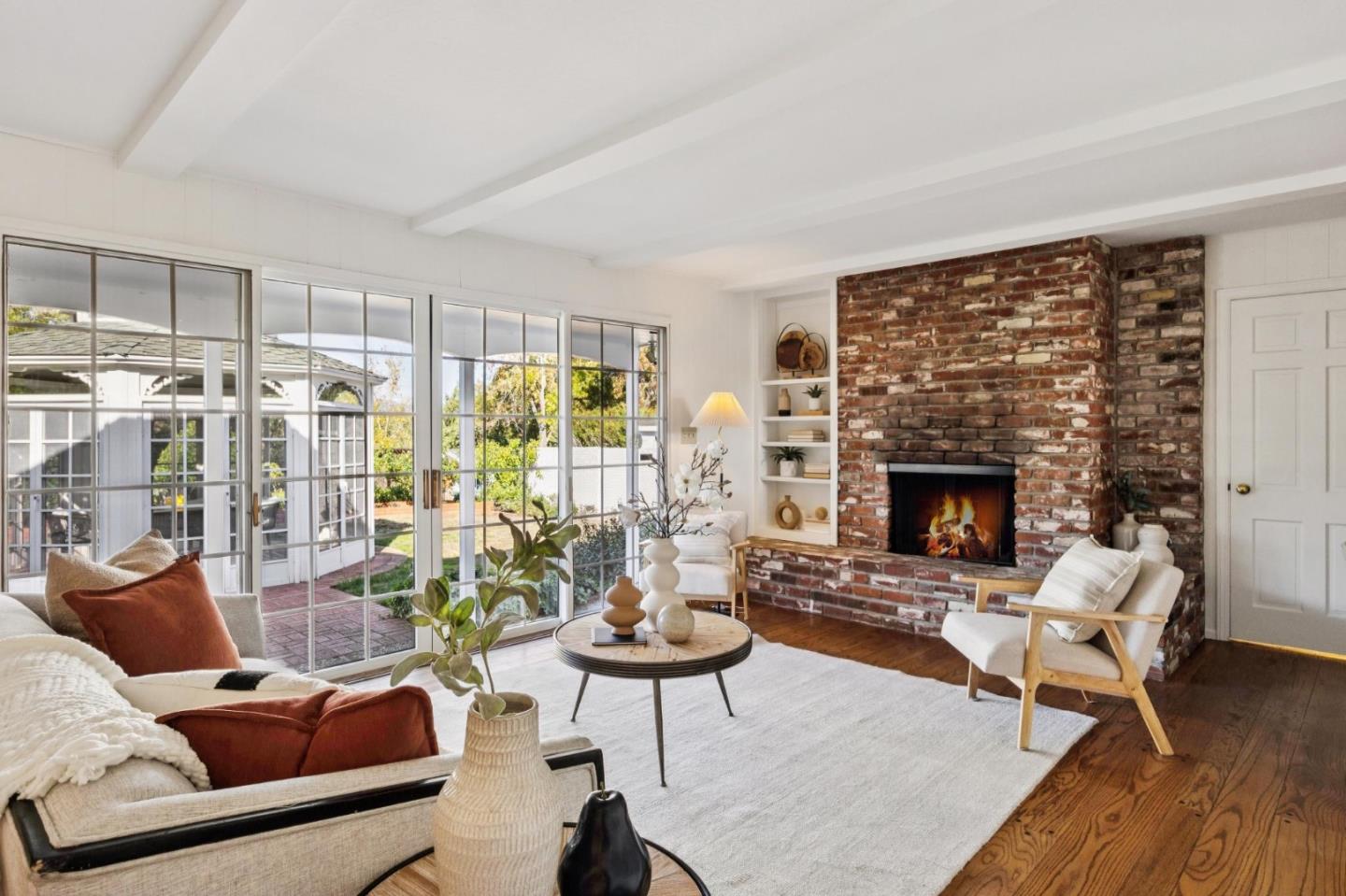 Detail Gallery Image 12 of 49 For 15495 via Caballero, Monte Sereno,  CA 95030 - 5 Beds | 3/1 Baths