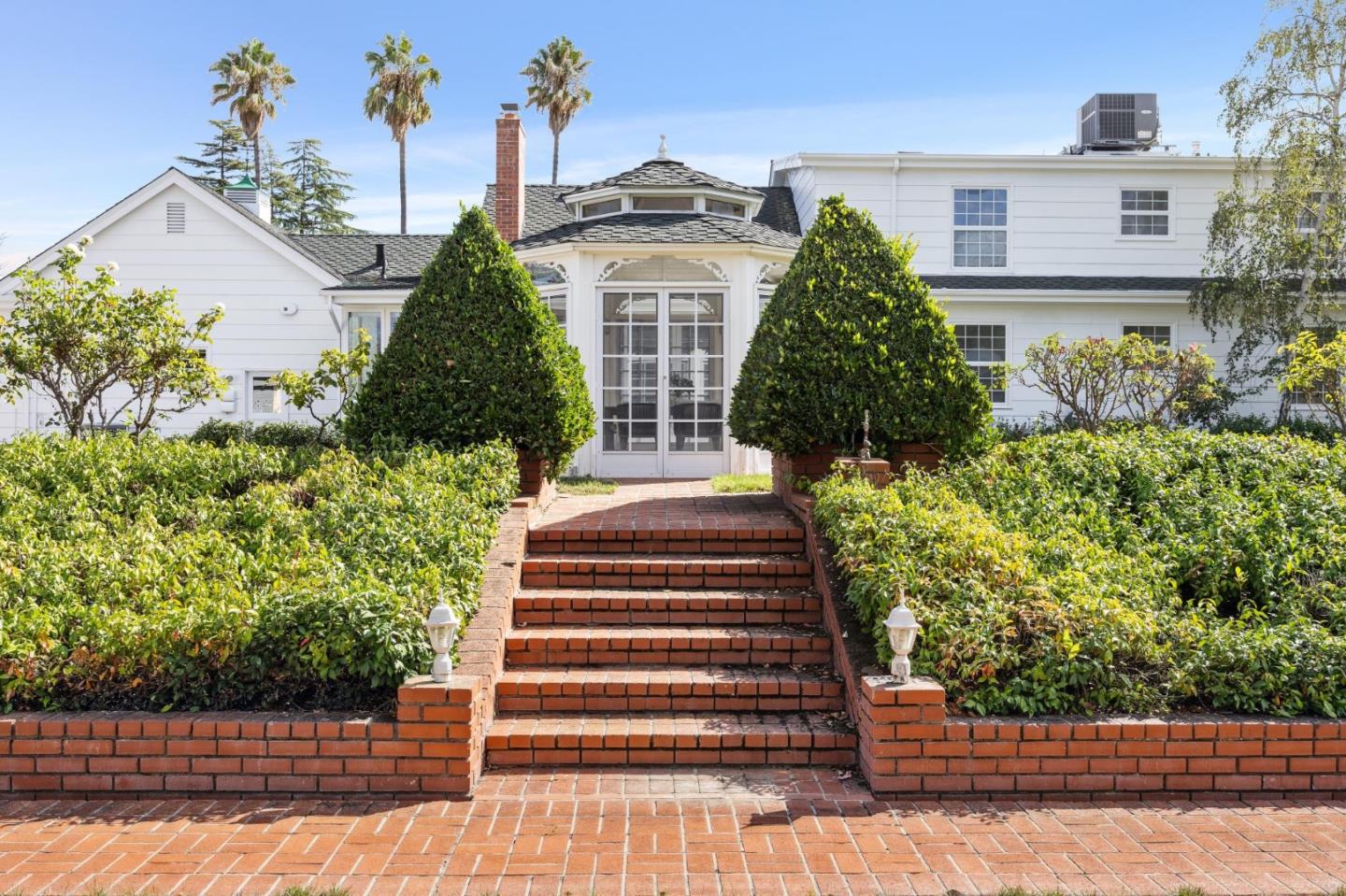 Detail Gallery Image 34 of 49 For 15495 via Caballero, Monte Sereno,  CA 95030 - 5 Beds | 3/1 Baths