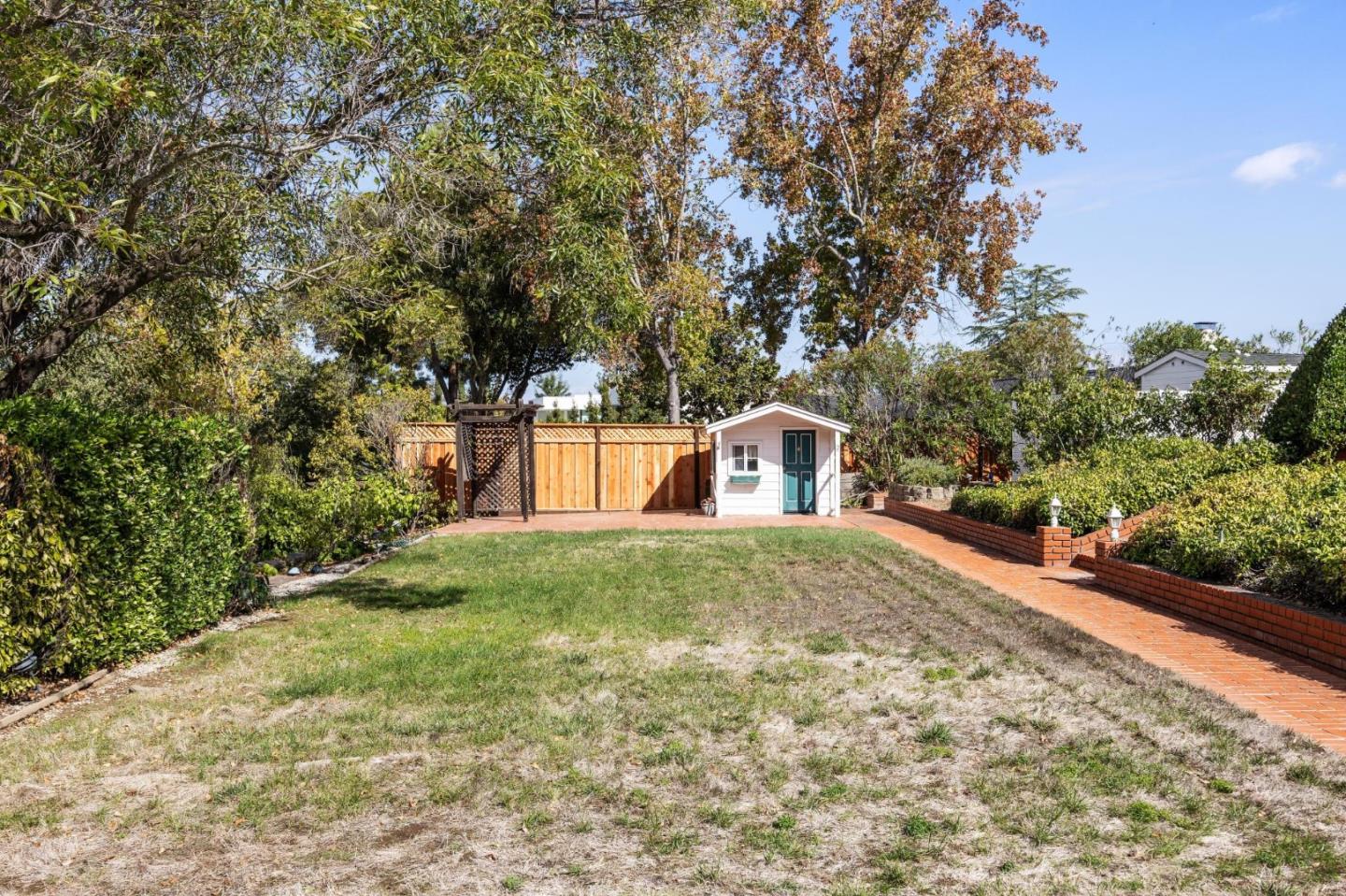 Detail Gallery Image 36 of 49 For 15495 via Caballero, Monte Sereno,  CA 95030 - 5 Beds | 3/1 Baths