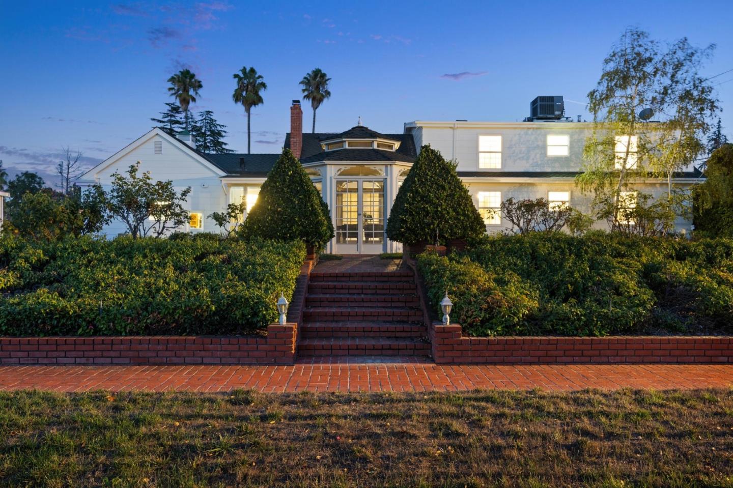 Detail Gallery Image 42 of 49 For 15495 via Caballero, Monte Sereno,  CA 95030 - 5 Beds | 3/1 Baths