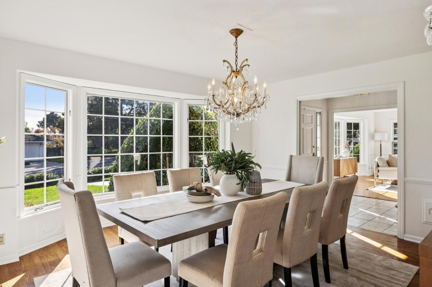 Detail Gallery Image 8 of 49 For 15495 via Caballero, Monte Sereno,  CA 95030 - 5 Beds | 3/1 Baths