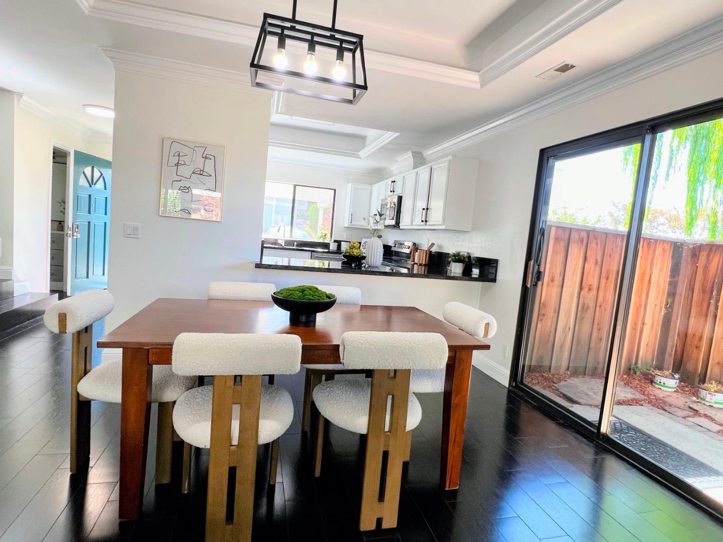 Detail Gallery Image 11 of 62 For 801 Ram Ln, Foster City,  CA 94404 - 3 Beds | 2/1 Baths