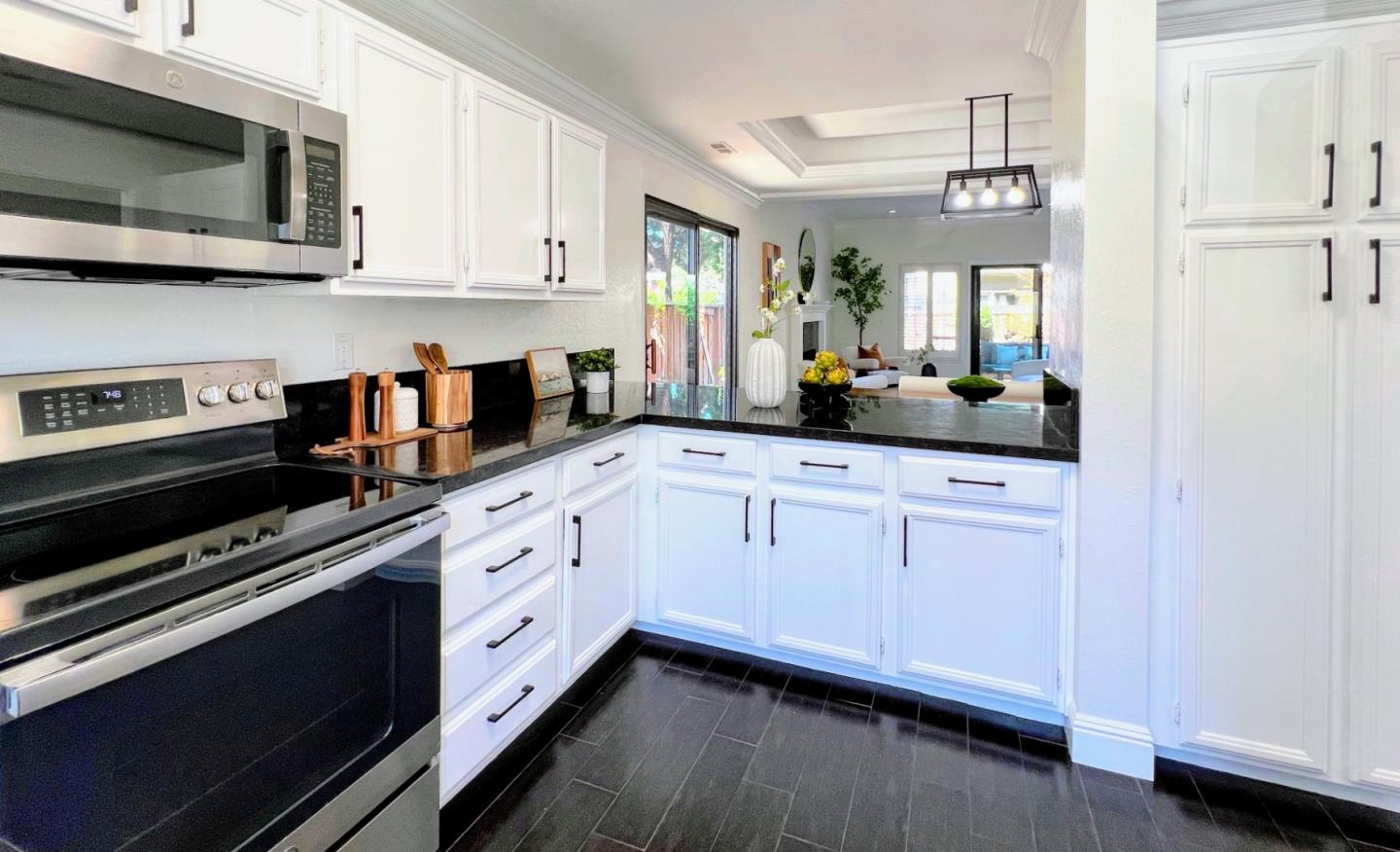 Detail Gallery Image 16 of 62 For 801 Ram Ln, Foster City,  CA 94404 - 3 Beds | 2/1 Baths