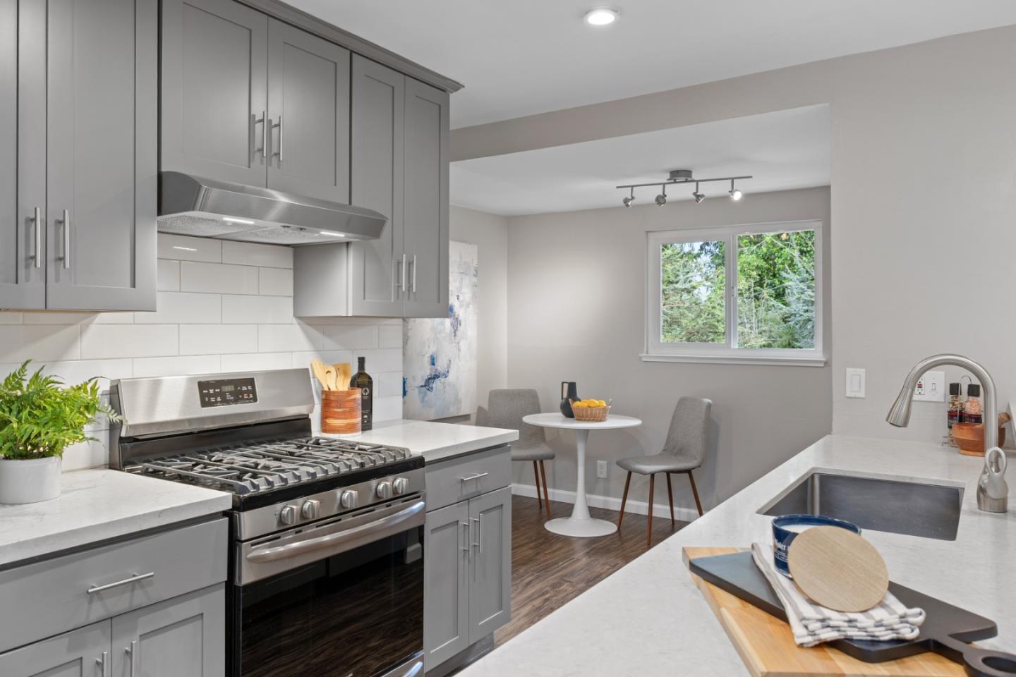 Detail Gallery Image 11 of 36 For 2801 Chabot Dr, San Bruno,  CA 94066 - 3 Beds | 2 Baths