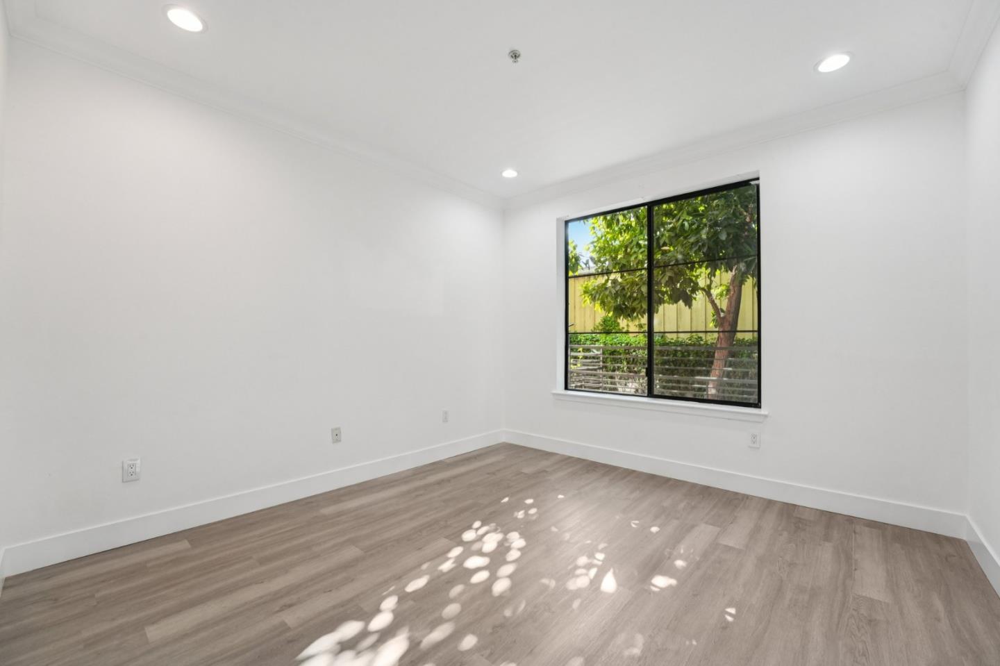 Detail Gallery Image 13 of 22 For 1060 S 3rd St #129,  San Jose,  CA 95112 - 2 Beds | 2 Baths