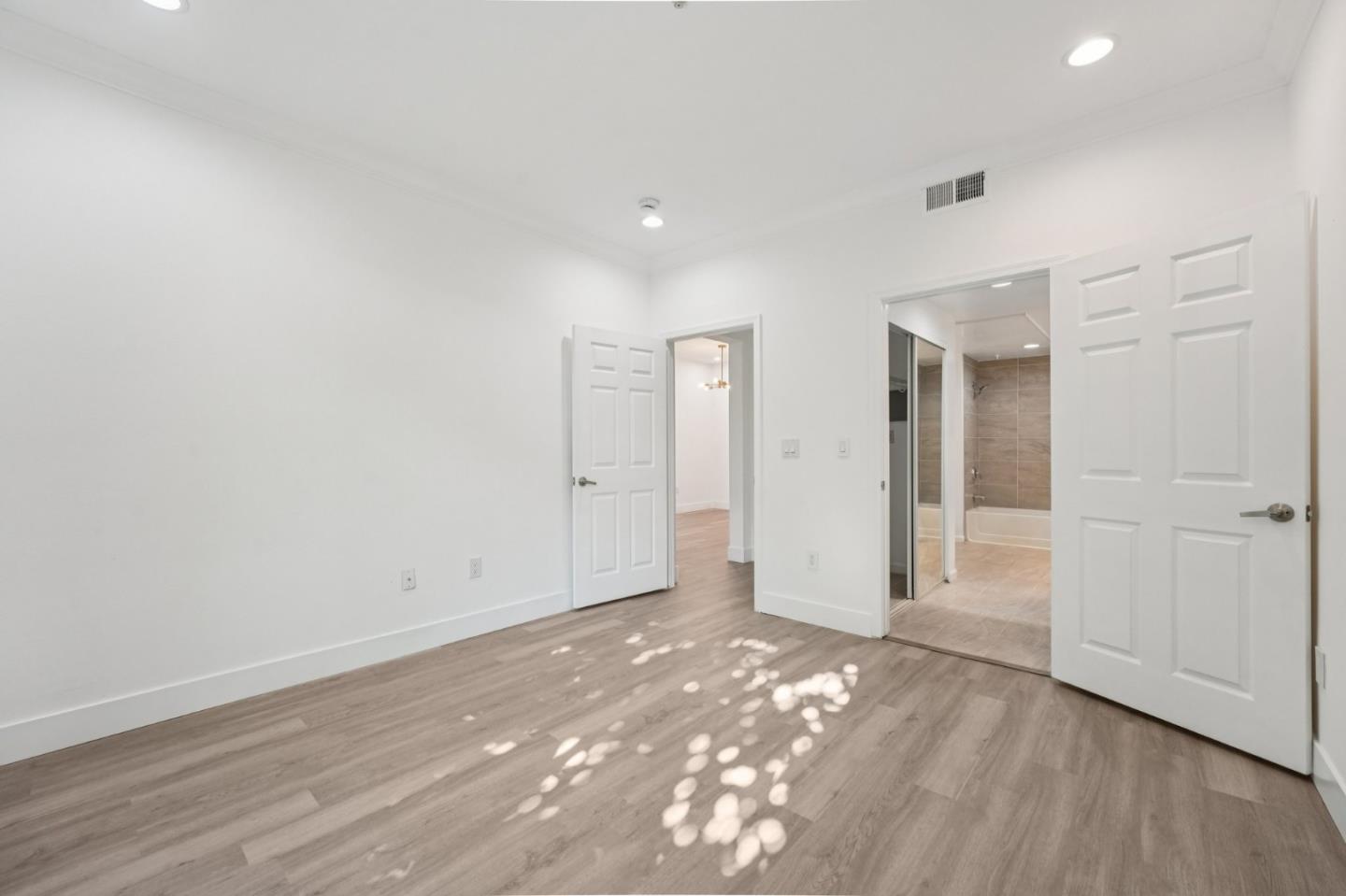 Detail Gallery Image 14 of 22 For 1060 S 3rd St #129,  San Jose,  CA 95112 - 2 Beds | 2 Baths