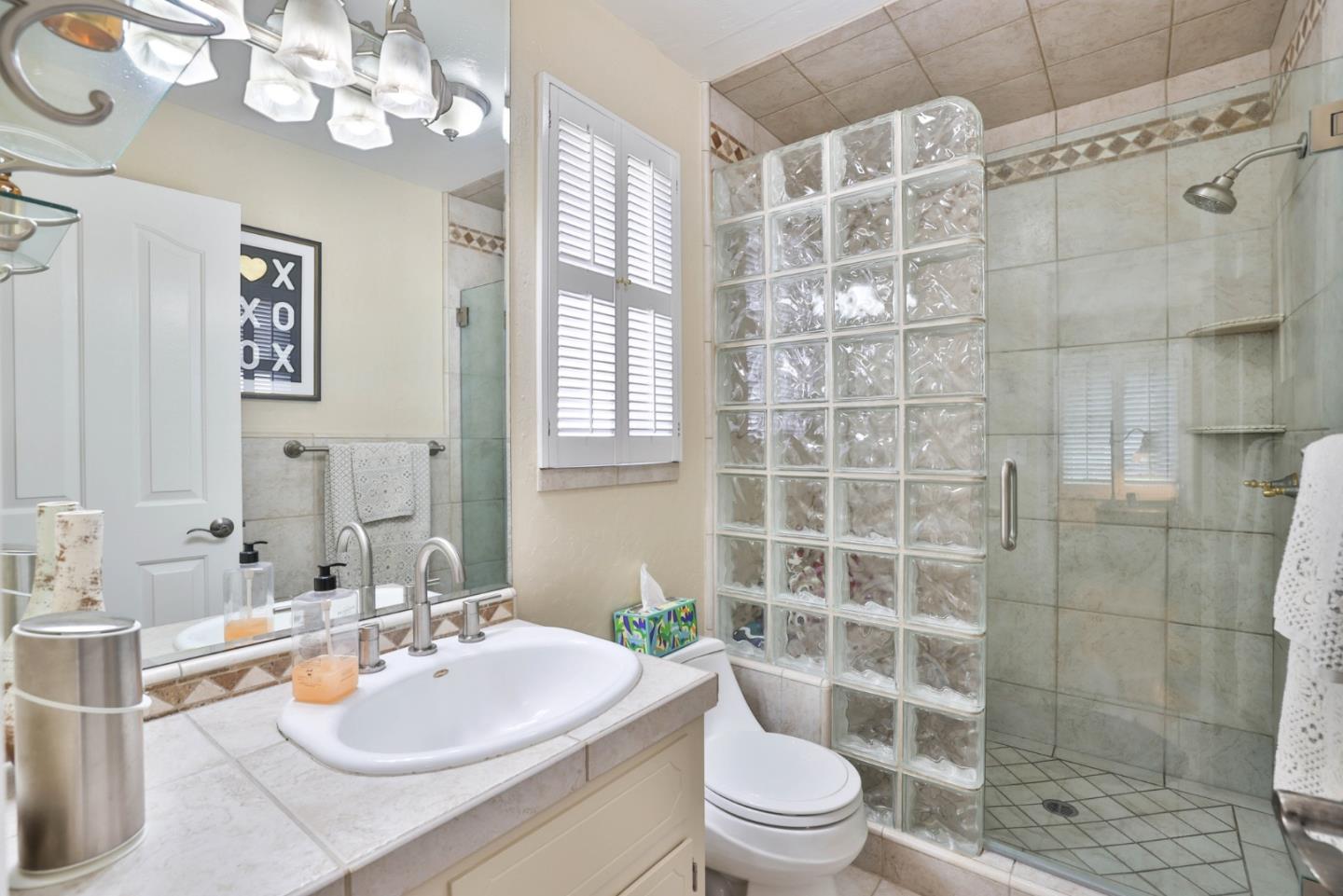 Detail Gallery Image 16 of 34 For 805 E Taylor St, San Jose,  CA 95112 - 3 Beds | 2 Baths