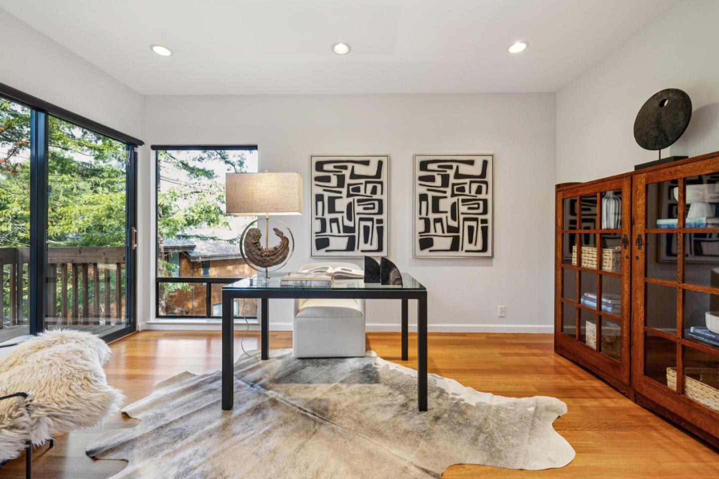 Detail Gallery Image 29 of 52 For 35 Bear Paw, Portola Valley,  CA 94028 - 3 Beds | 2/1 Baths