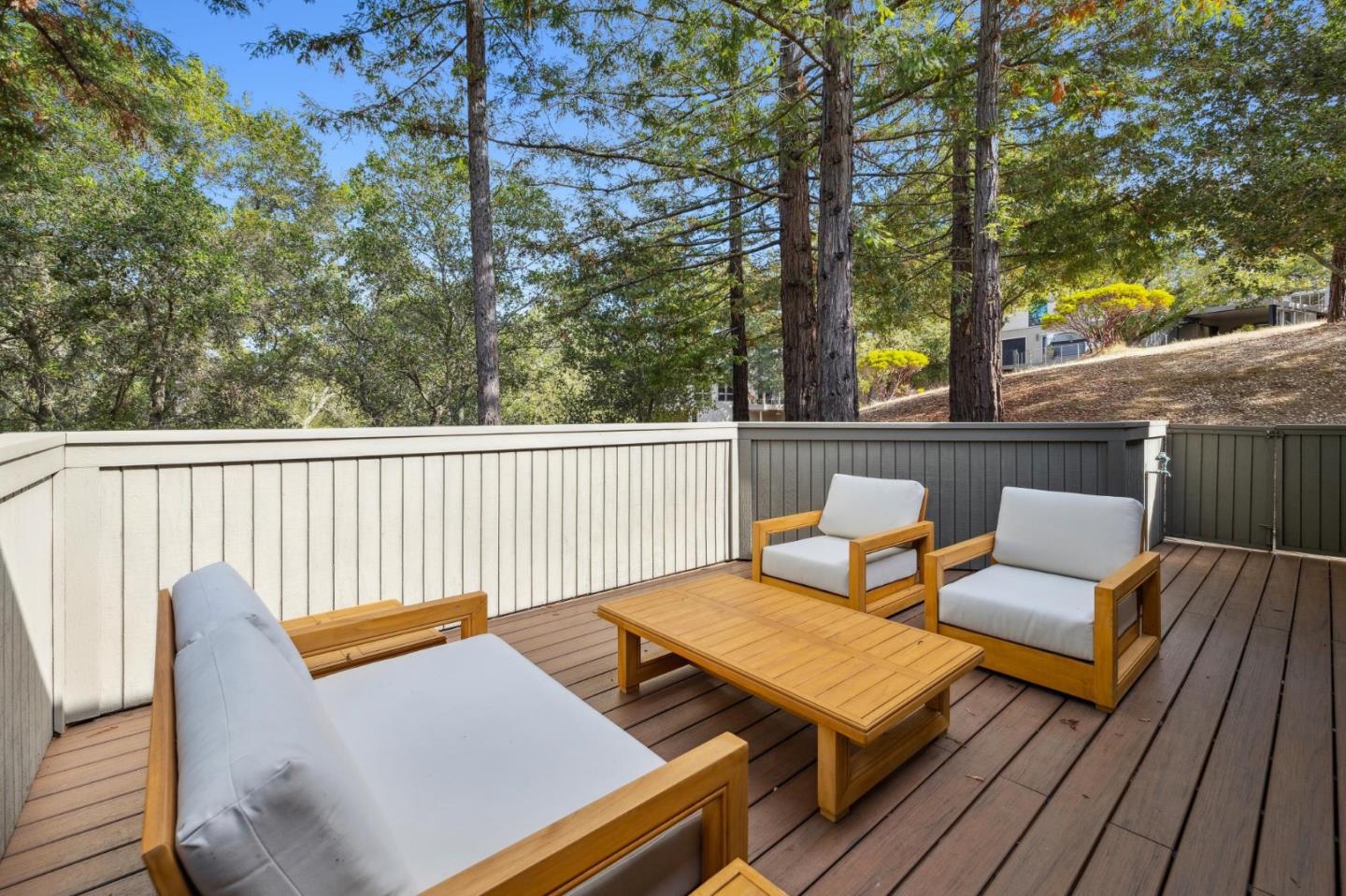 Detail Gallery Image 32 of 52 For 35 Bear Paw, Portola Valley,  CA 94028 - 3 Beds | 2/1 Baths