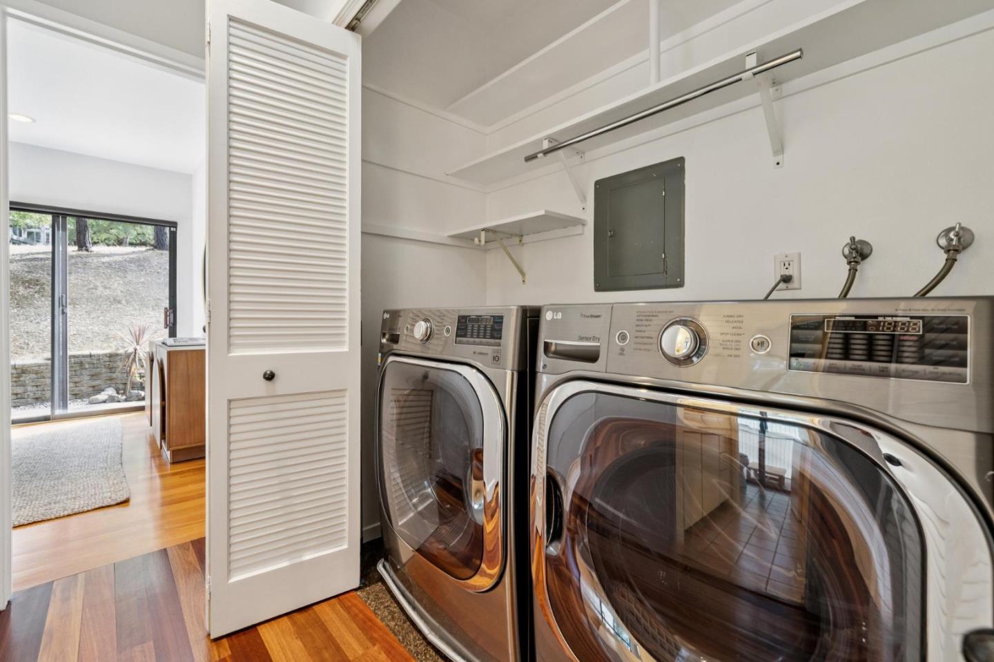 Detail Gallery Image 33 of 52 For 35 Bear Paw, Portola Valley,  CA 94028 - 3 Beds | 2/1 Baths