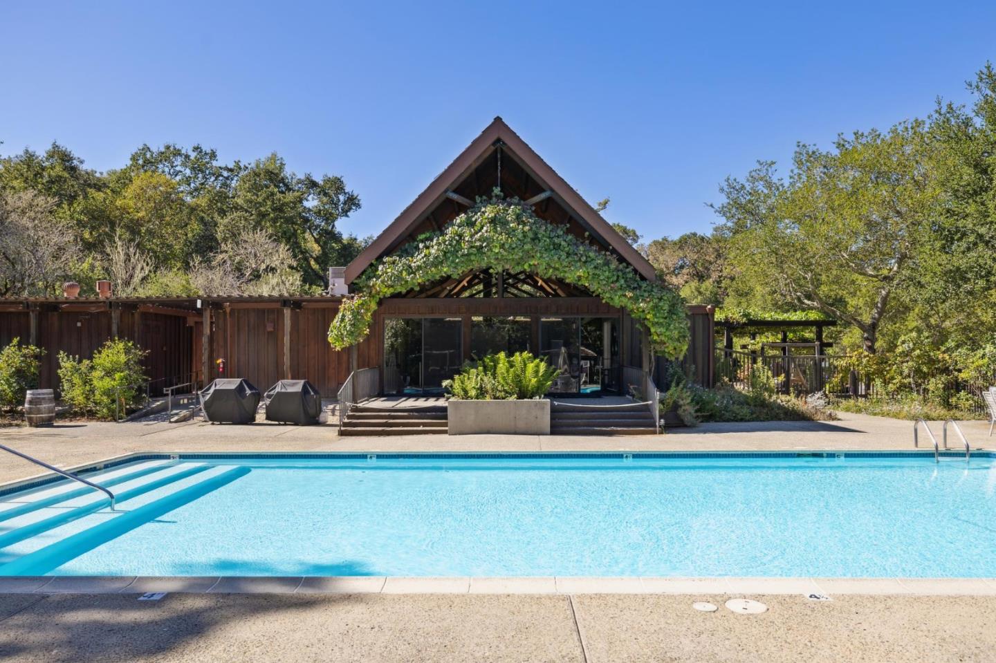 Detail Gallery Image 48 of 52 For 35 Bear Paw, Portola Valley,  CA 94028 - 3 Beds | 2/1 Baths