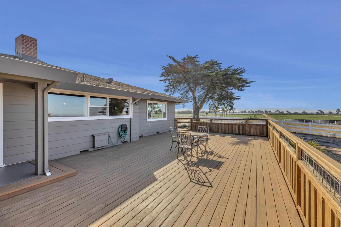 Detail Gallery Image 28 of 42 For 268 Giberson Rd, Moss Landing,  CA 95039 - 5 Beds | 4 Baths