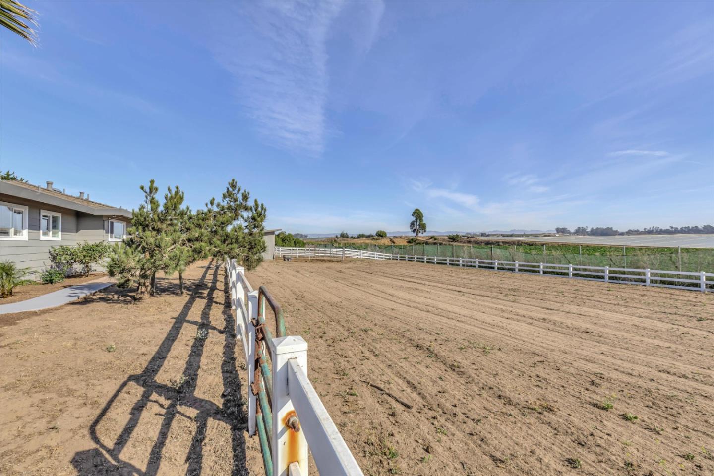 Detail Gallery Image 29 of 42 For 268 Giberson Rd, Moss Landing,  CA 95039 - 5 Beds | 4 Baths