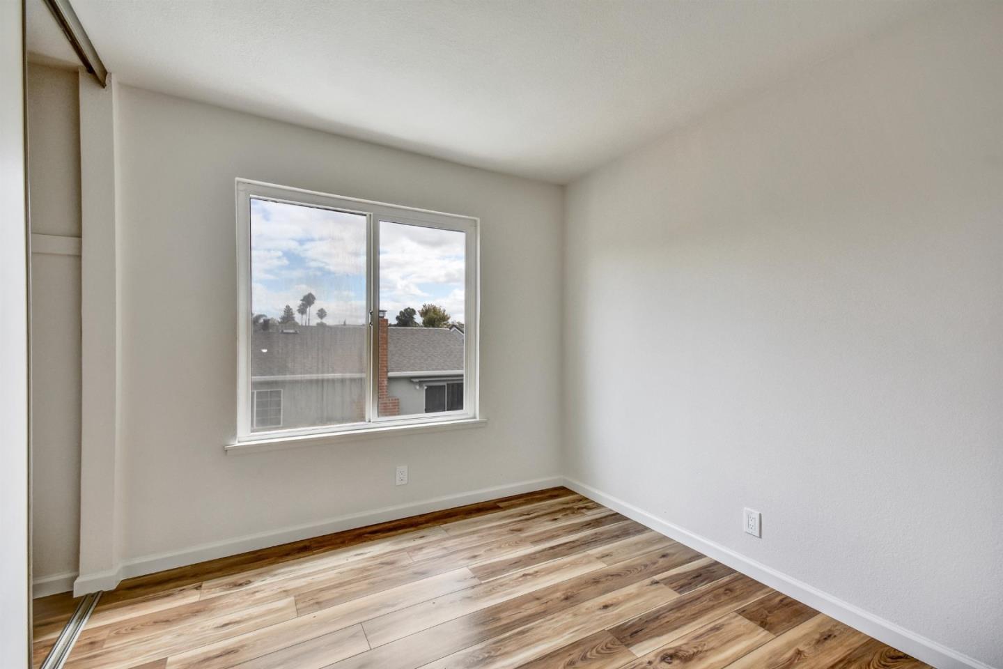 Detail Gallery Image 22 of 35 For 44 Southmar Ct, San Jose,  CA 95138 - 4 Beds | 2/1 Baths