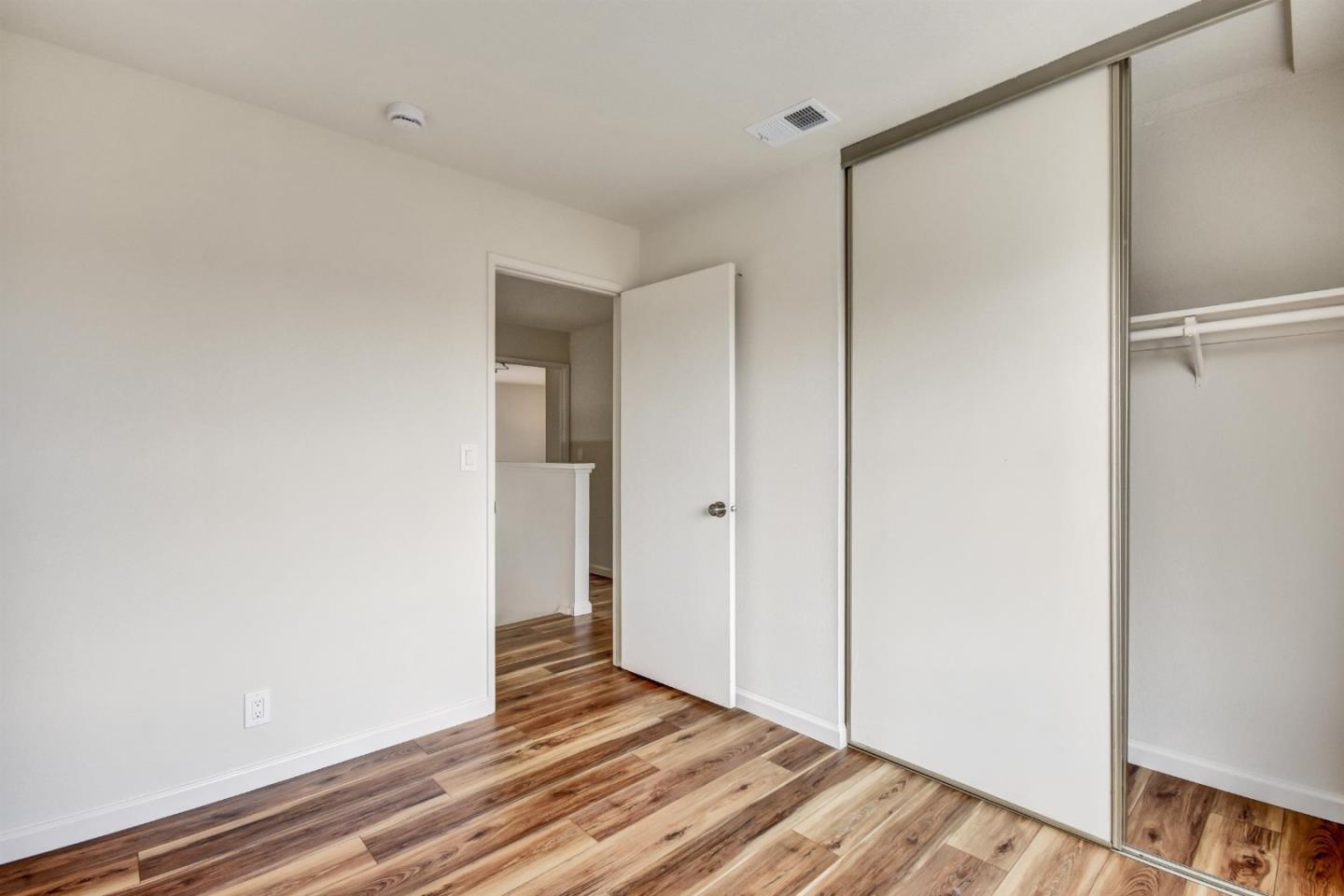 Detail Gallery Image 23 of 35 For 44 Southmar Ct, San Jose,  CA 95138 - 4 Beds | 2/1 Baths