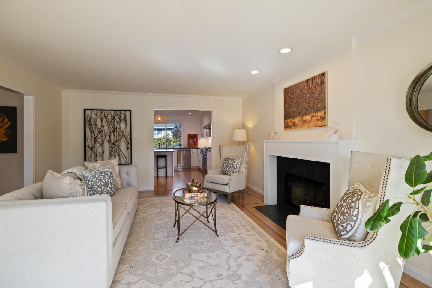 Detail Gallery Image 12 of 48 For 213 Miramontes Ave, Half Moon Bay,  CA 94019 - 4 Beds | 2/1 Baths