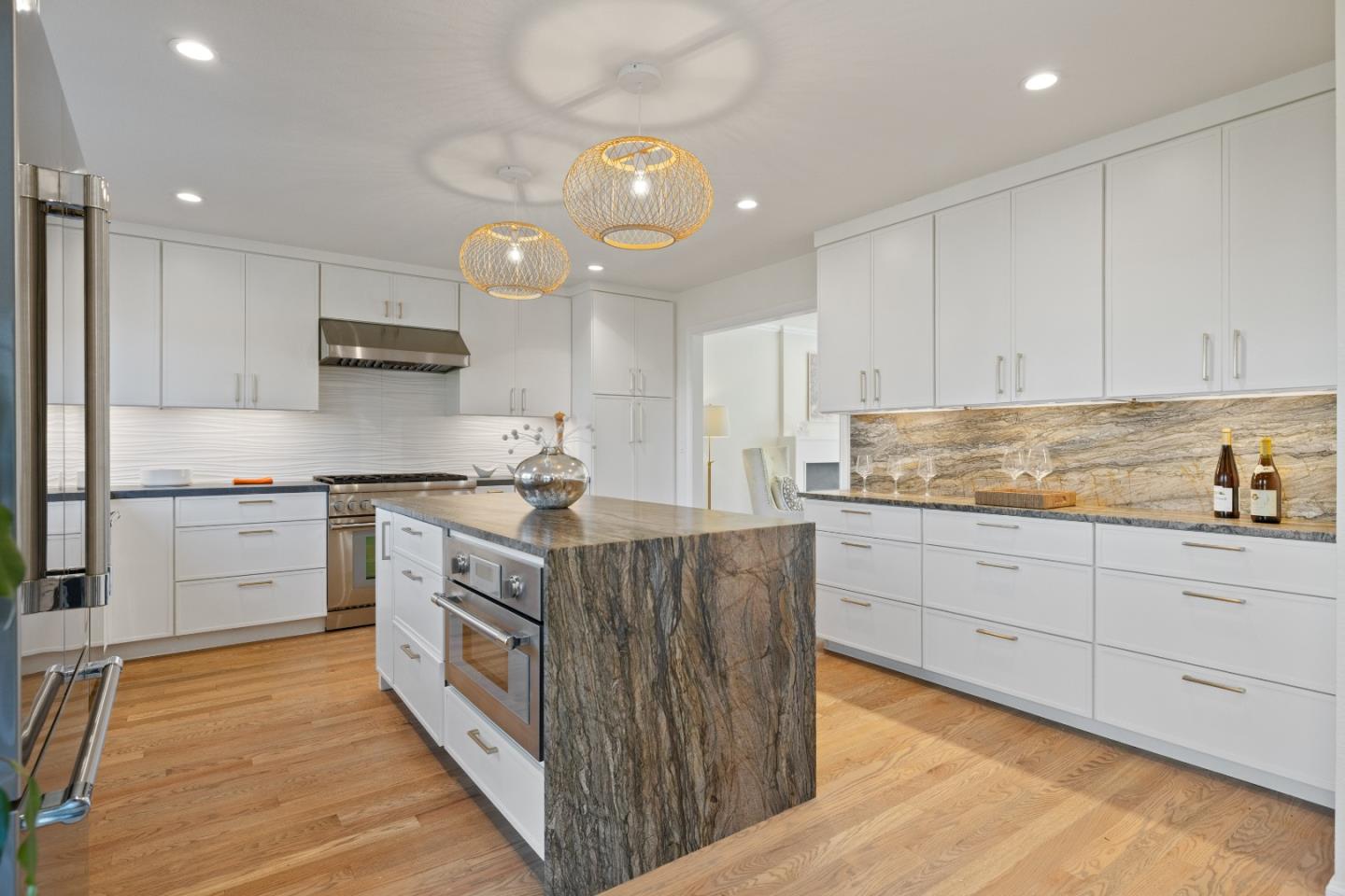 Detail Gallery Image 16 of 48 For 213 Miramontes Ave, Half Moon Bay,  CA 94019 - 4 Beds | 2/1 Baths