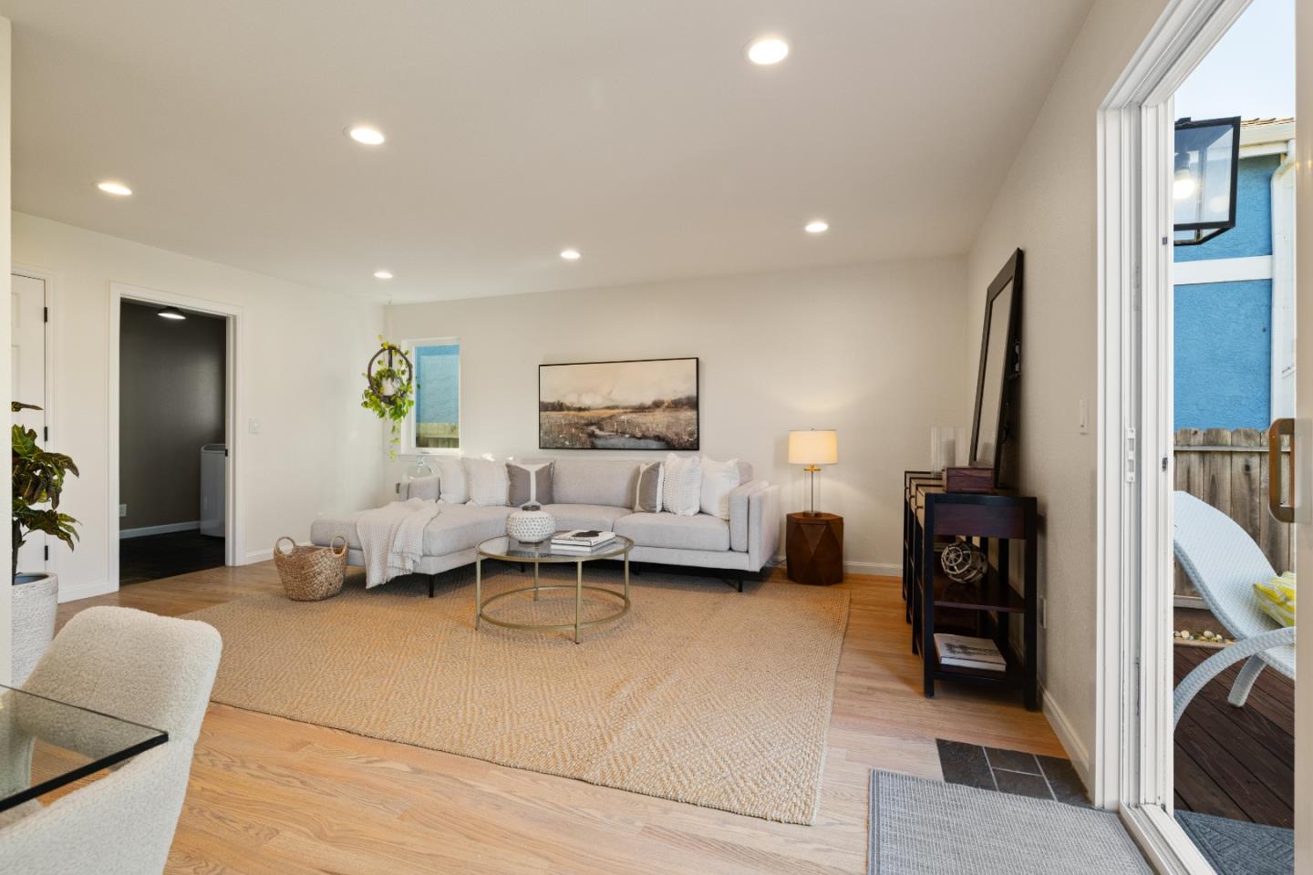 Detail Gallery Image 24 of 48 For 213 Miramontes Ave, Half Moon Bay,  CA 94019 - 4 Beds | 2/1 Baths