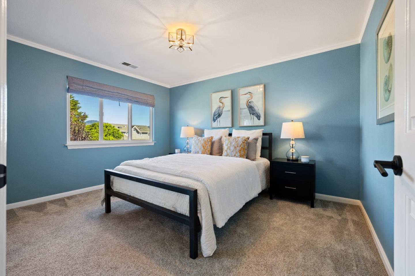 Detail Gallery Image 33 of 48 For 213 Miramontes Ave, Half Moon Bay,  CA 94019 - 4 Beds | 2/1 Baths