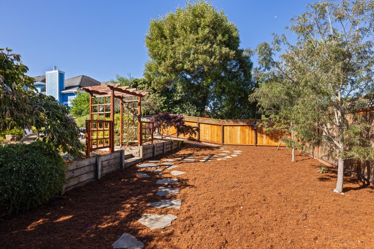 Detail Gallery Image 40 of 48 For 213 Miramontes Ave, Half Moon Bay,  CA 94019 - 4 Beds | 2/1 Baths