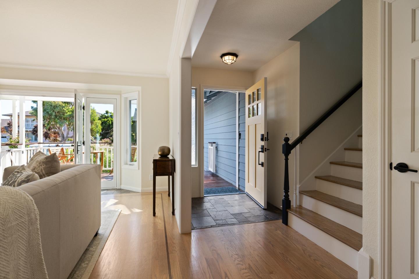 Detail Gallery Image 8 of 48 For 213 Miramontes Ave, Half Moon Bay,  CA 94019 - 4 Beds | 2/1 Baths