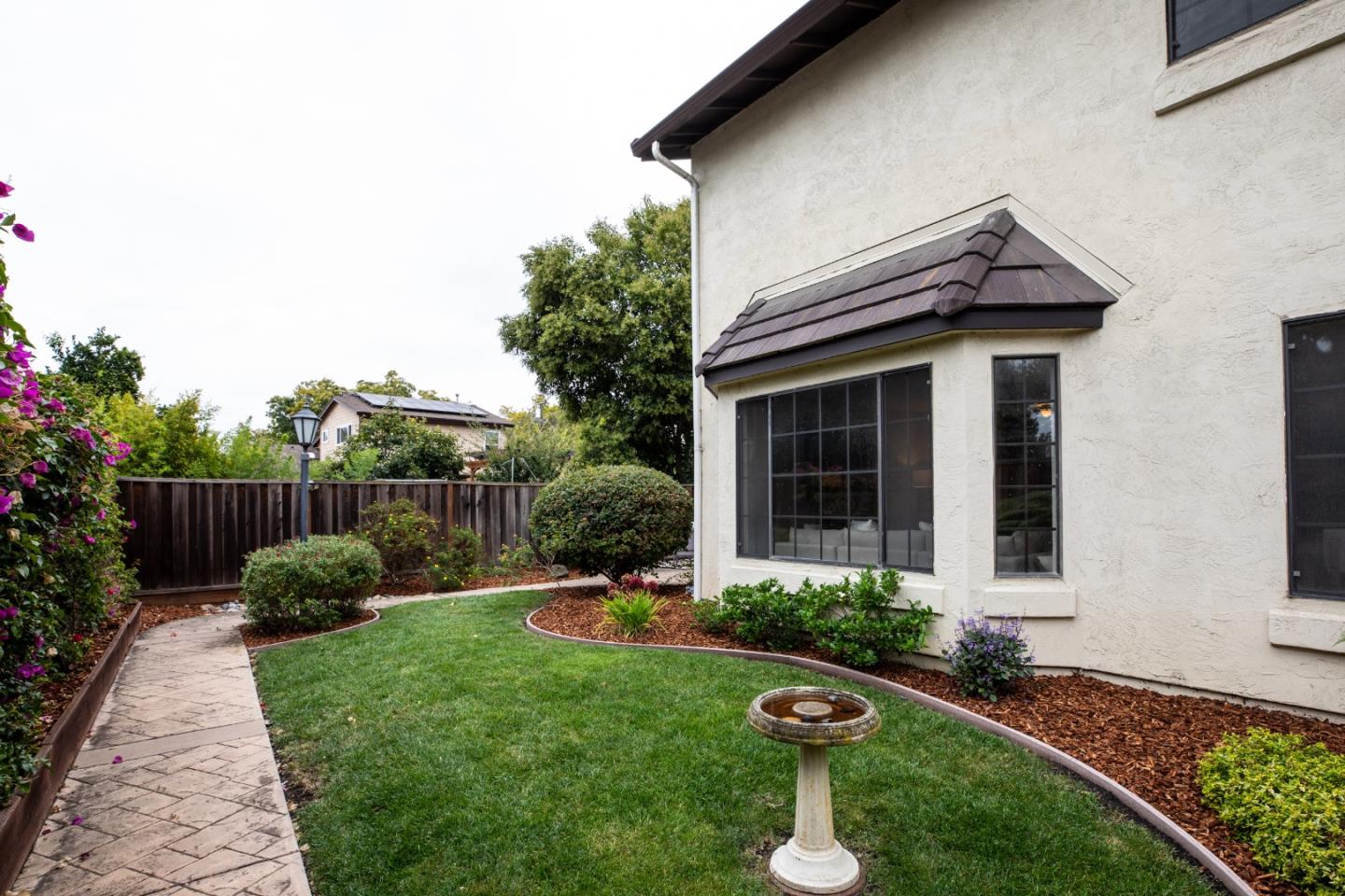 Detail Gallery Image 15 of 19 For 347 Sierra Vista Ave #10,  Mountain View,  CA 94043 - 2 Beds | 1/1 Baths