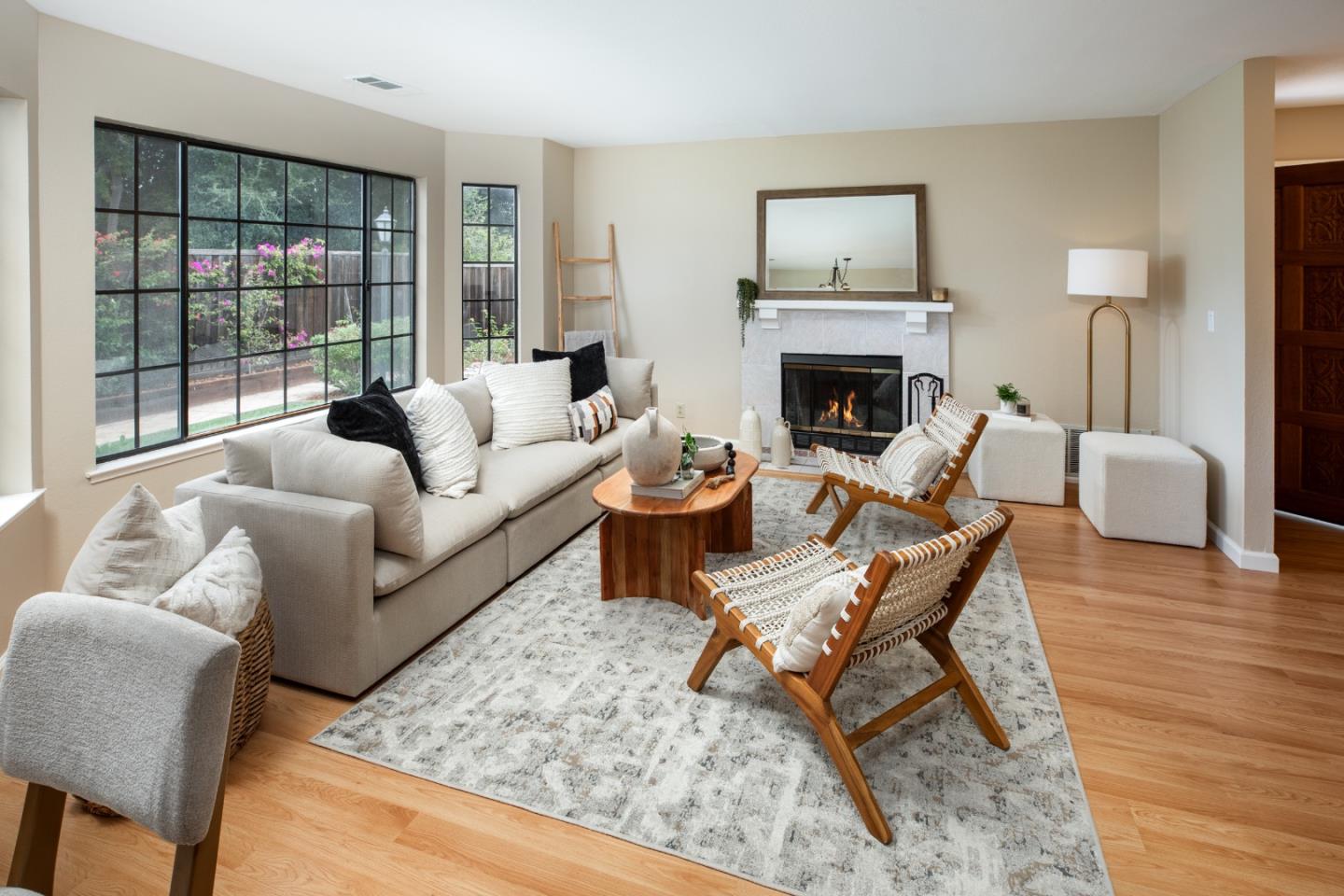 Detail Gallery Image 3 of 19 For 347 Sierra Vista Ave #10,  Mountain View,  CA 94043 - 2 Beds | 1/1 Baths