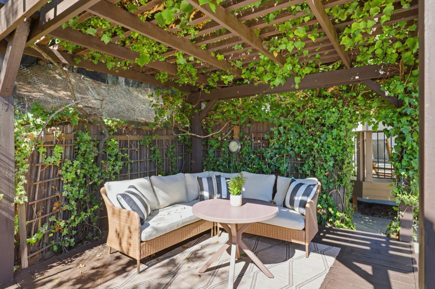 Detail Gallery Image 50 of 63 For 16955 Oakridge Ln, Morgan Hill,  CA 95037 - 3 Beds | 3/1 Baths