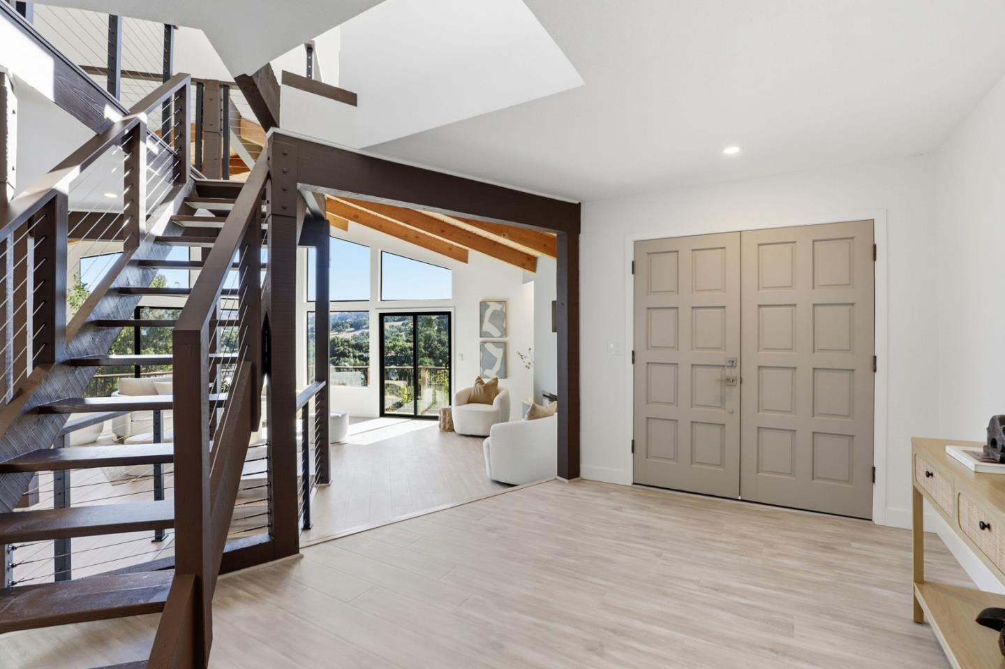 Detail Gallery Image 8 of 63 For 16955 Oakridge Ln, Morgan Hill,  CA 95037 - 3 Beds | 3/1 Baths