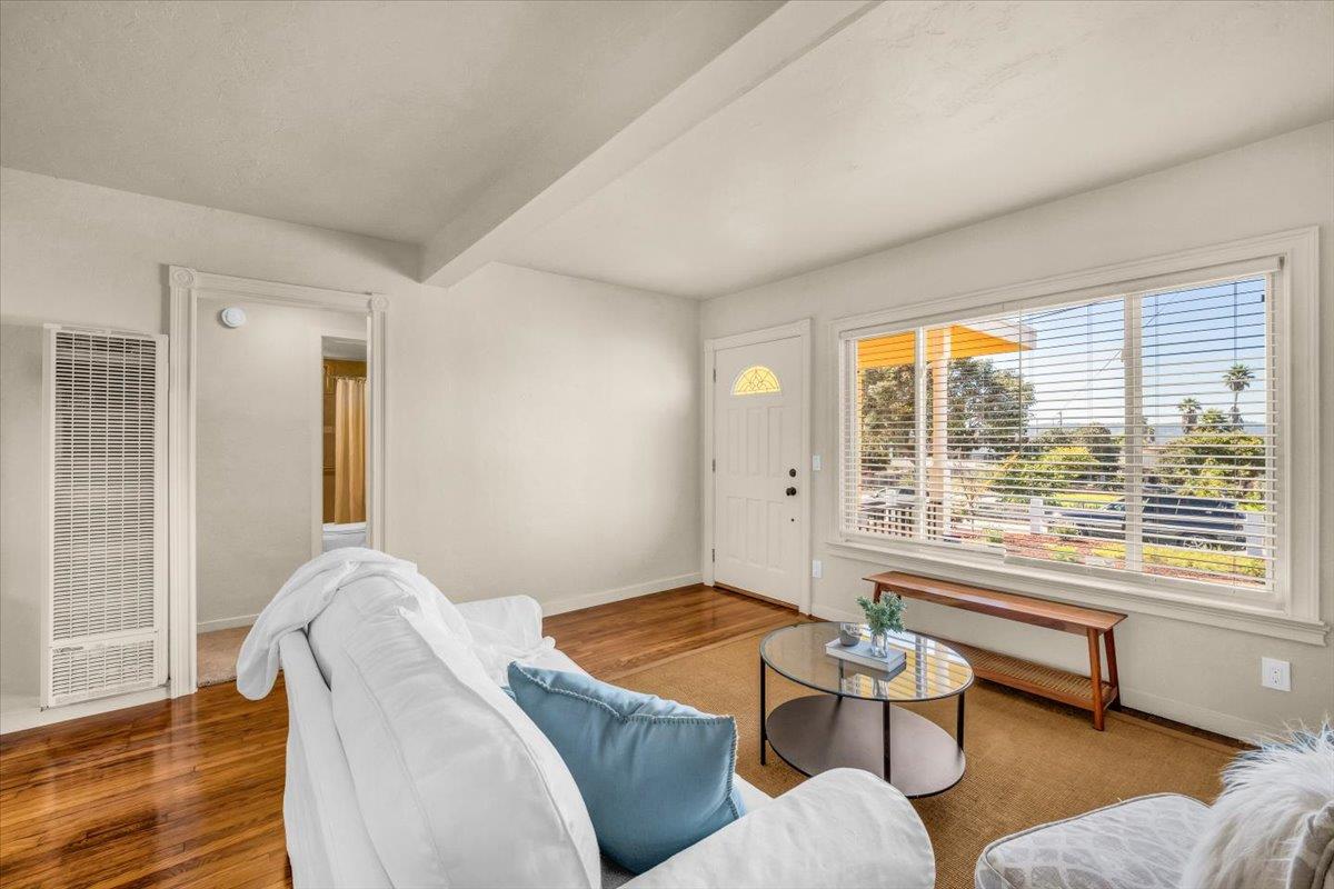 Detail Gallery Image 15 of 32 For 1224 Harding St, Seaside,  CA 93955 - 2 Beds | 1 Baths