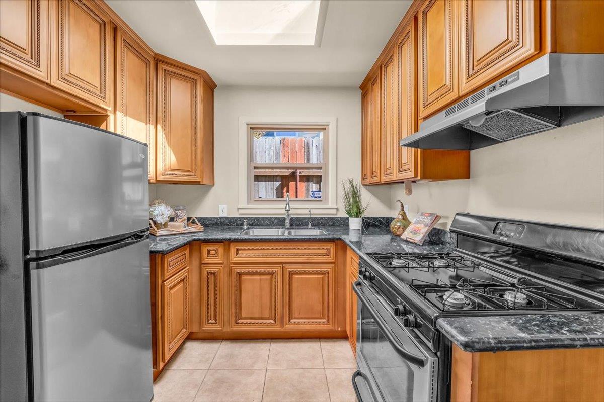 Detail Gallery Image 21 of 32 For 1224 Harding St, Seaside,  CA 93955 - 2 Beds | 1 Baths