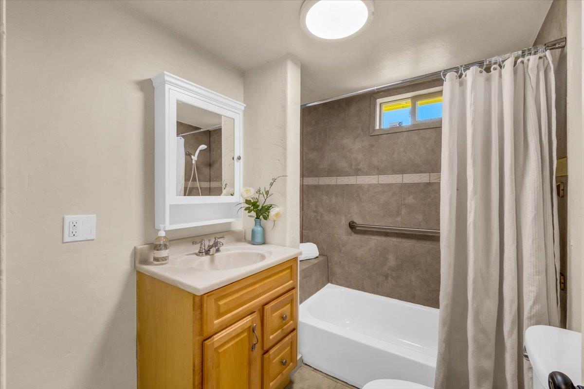 Detail Gallery Image 26 of 32 For 1224 Harding St, Seaside,  CA 93955 - 2 Beds | 1 Baths