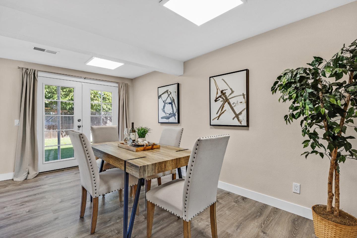 Detail Gallery Image 9 of 29 For 2859 Hillside Ave, Concord,  CA 94520 - 3 Beds | 2 Baths