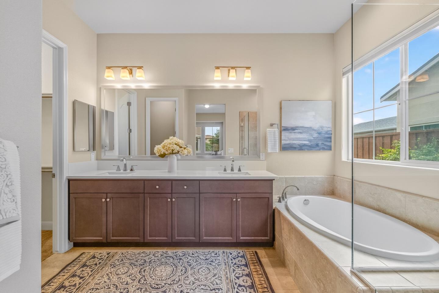 Detail Gallery Image 21 of 45 For 2962 Bluffs Dr, Marina,  CA 93933 - 3 Beds | 2/1 Baths