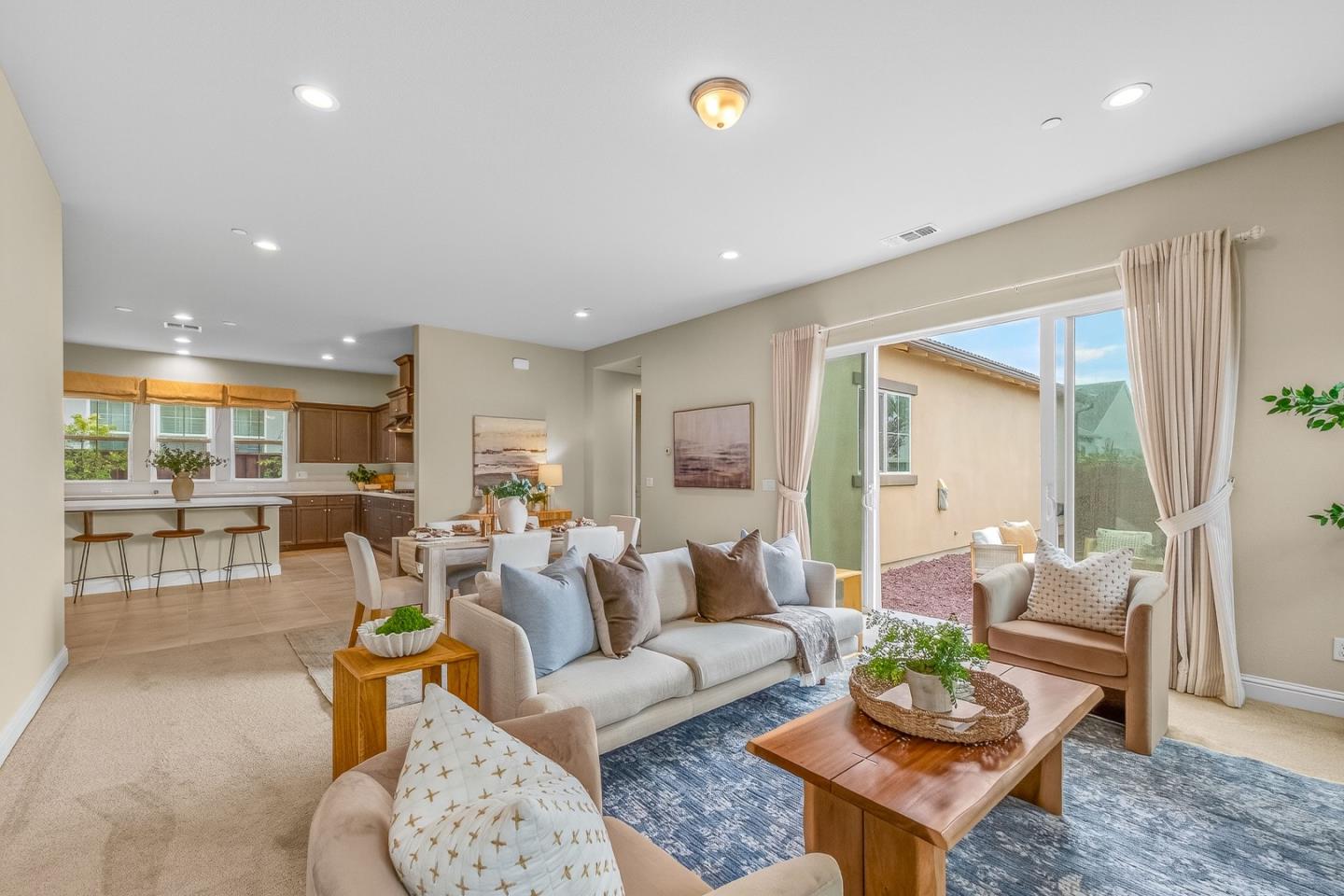 Detail Gallery Image 29 of 45 For 2962 Bluffs Dr, Marina,  CA 93933 - 3 Beds | 2/1 Baths