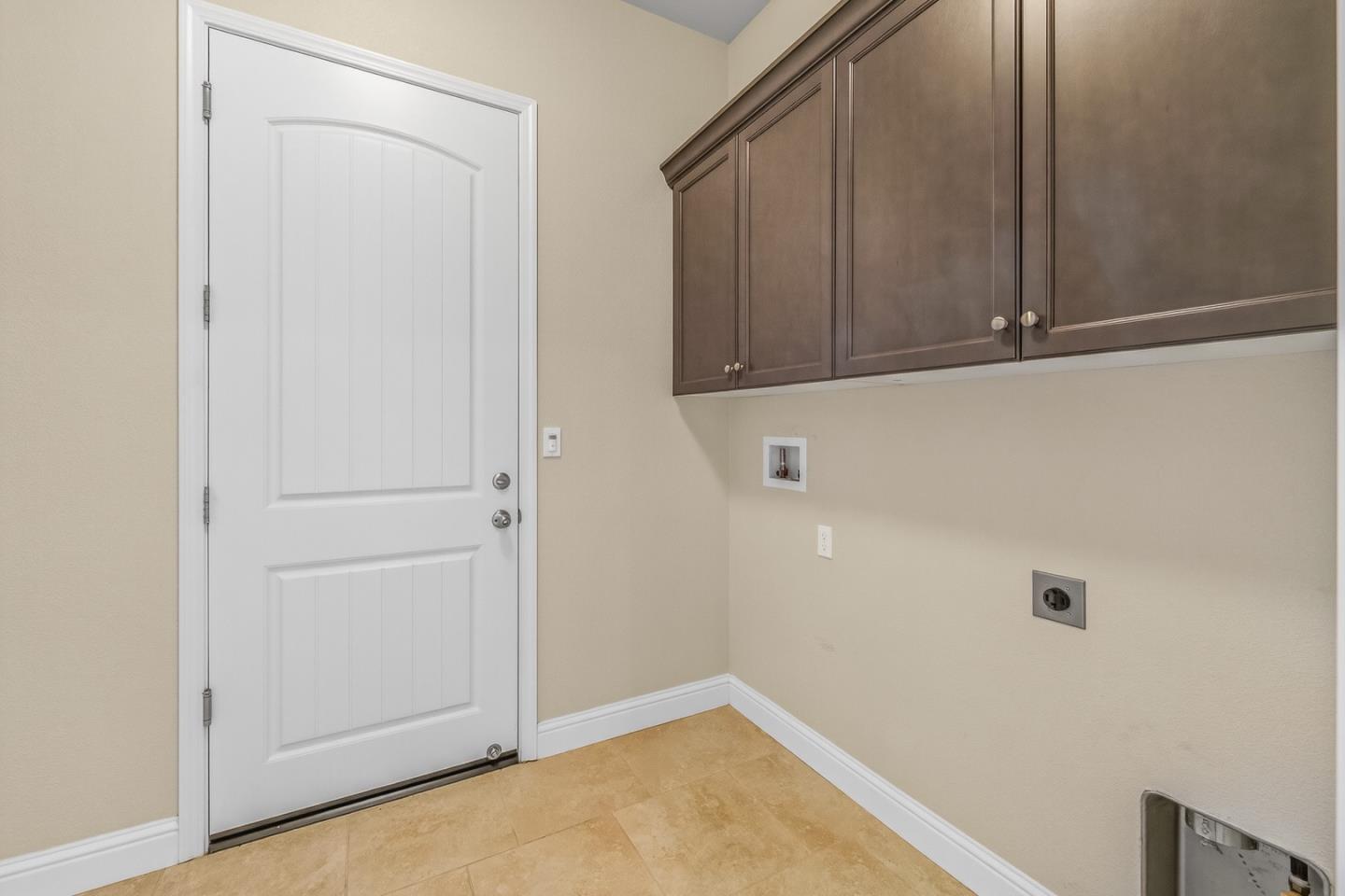 Detail Gallery Image 39 of 45 For 2962 Bluffs Dr, Marina,  CA 93933 - 3 Beds | 2/1 Baths
