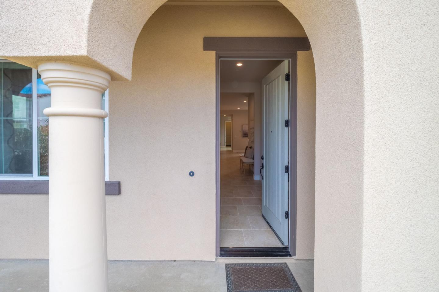 Detail Gallery Image 4 of 45 For 2962 Bluffs Dr, Marina,  CA 93933 - 3 Beds | 2/1 Baths
