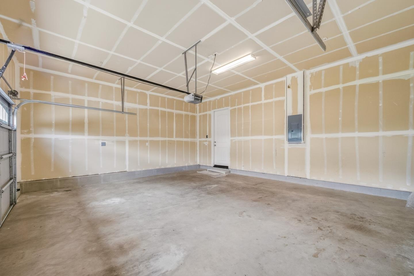 Detail Gallery Image 40 of 45 For 2962 Bluffs Dr, Marina,  CA 93933 - 3 Beds | 2/1 Baths