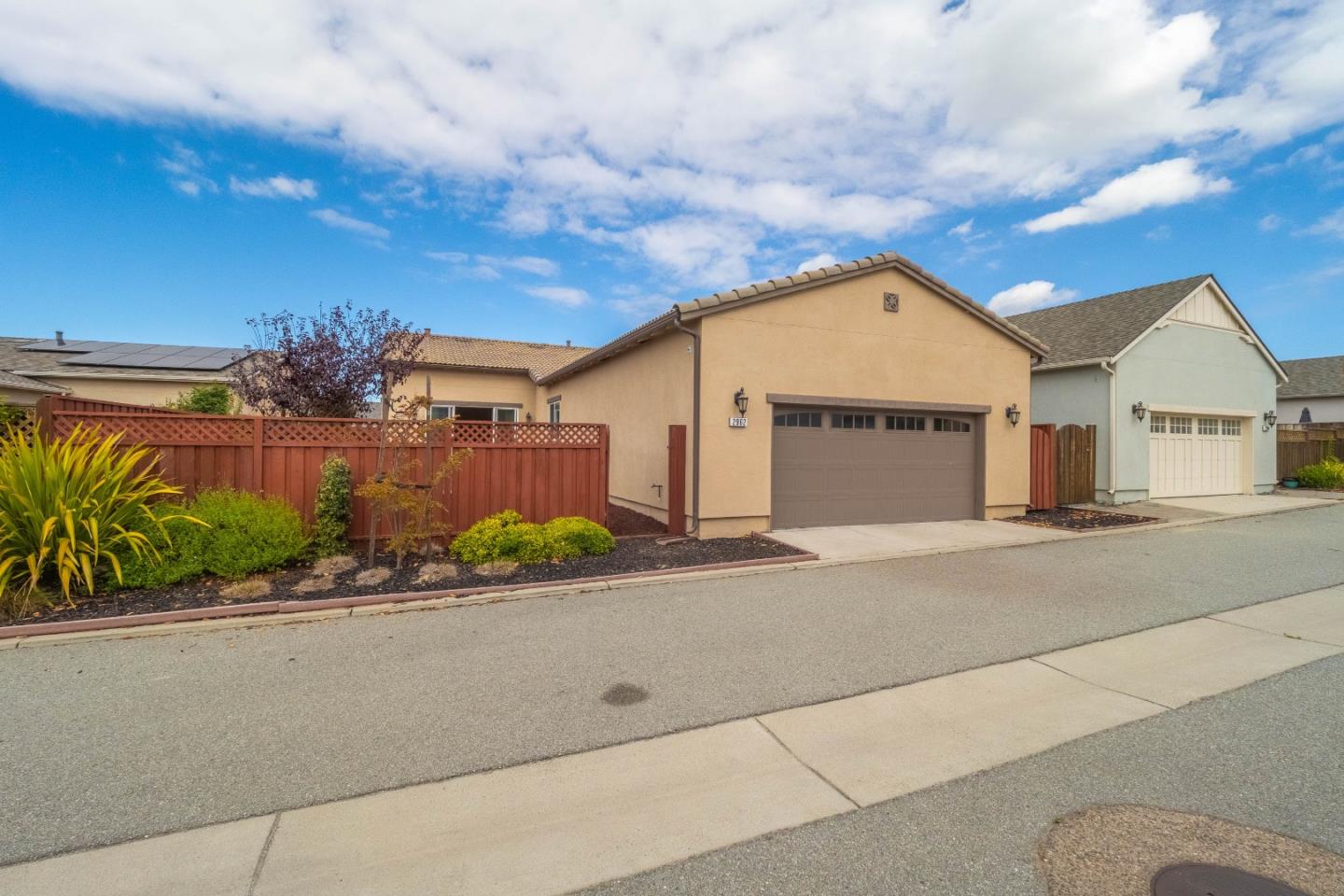 Detail Gallery Image 41 of 45 For 2962 Bluffs Dr, Marina,  CA 93933 - 3 Beds | 2/1 Baths